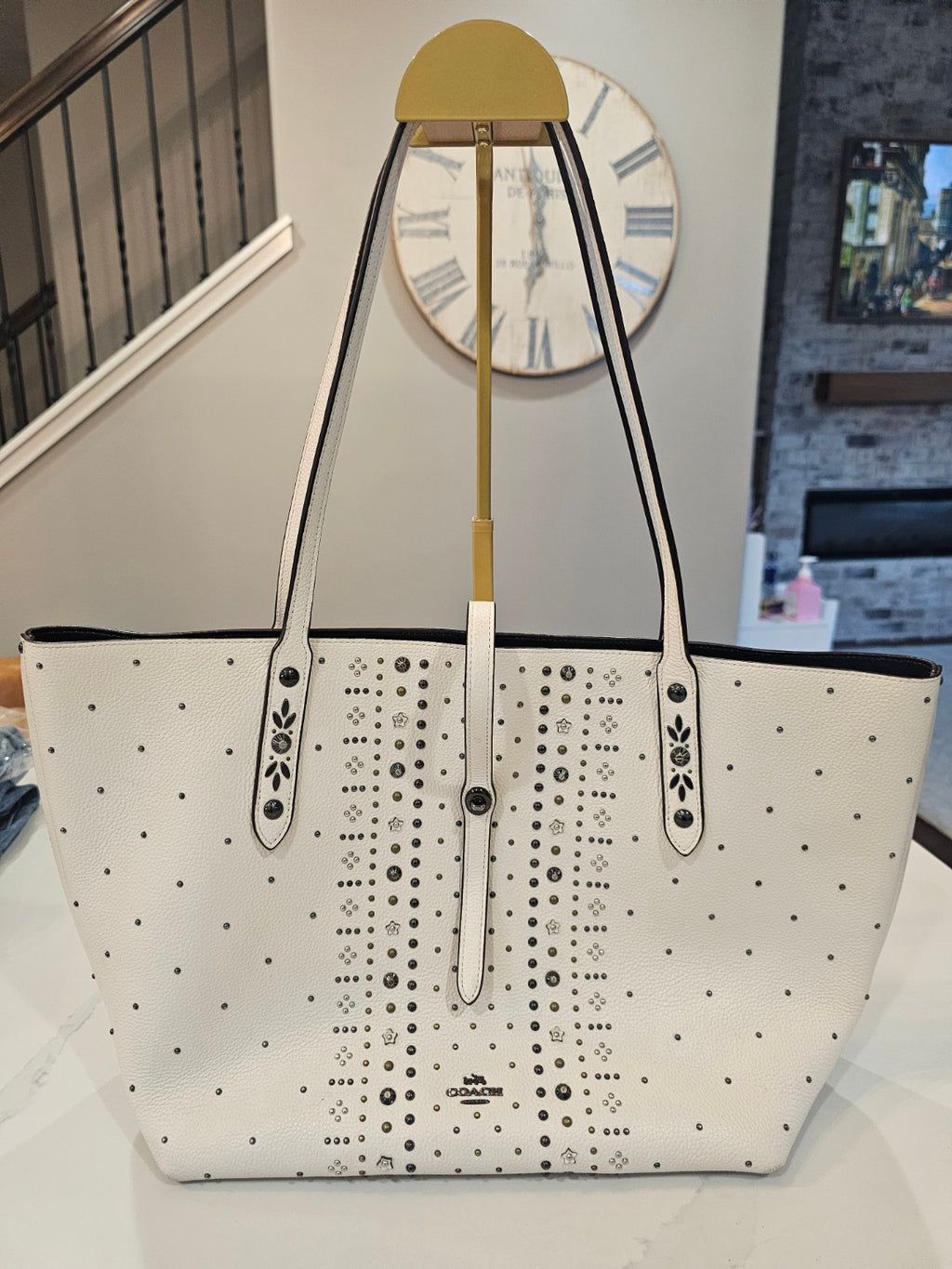 Coach Market Tote – White Pebbled Leather with Bandana Rivets