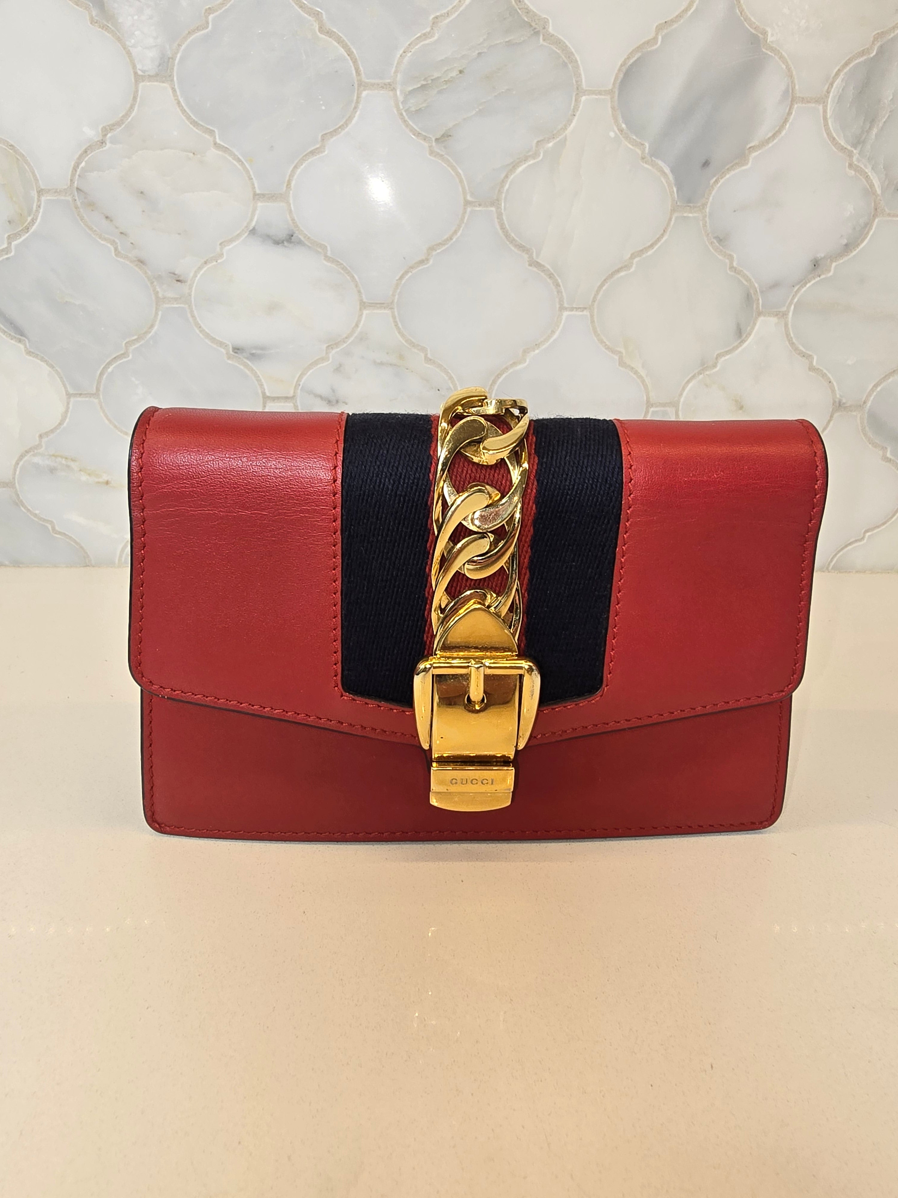 Gucci Sylvie Super Mini Bag – Red