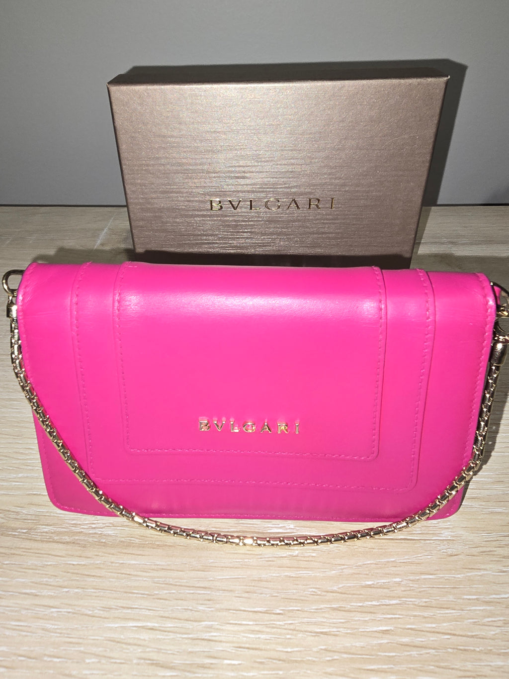 Bvlgari Serpenti Forever Chain Clutch Leather Mini in Pink
