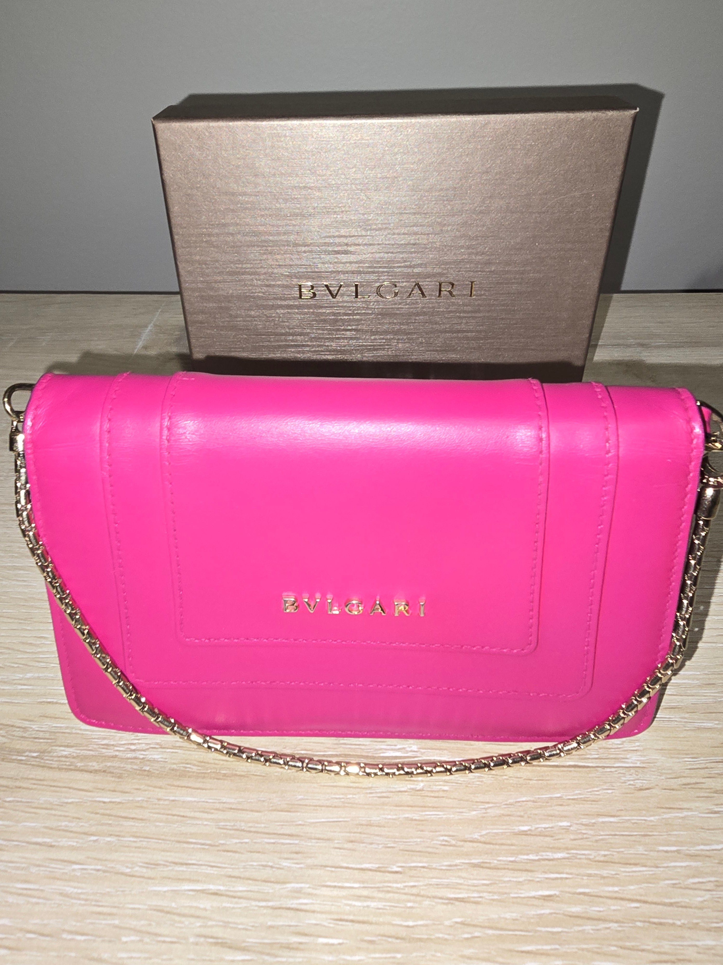 Bvlgari Serpenti Forever Chain Clutch Leather Mini in Pink