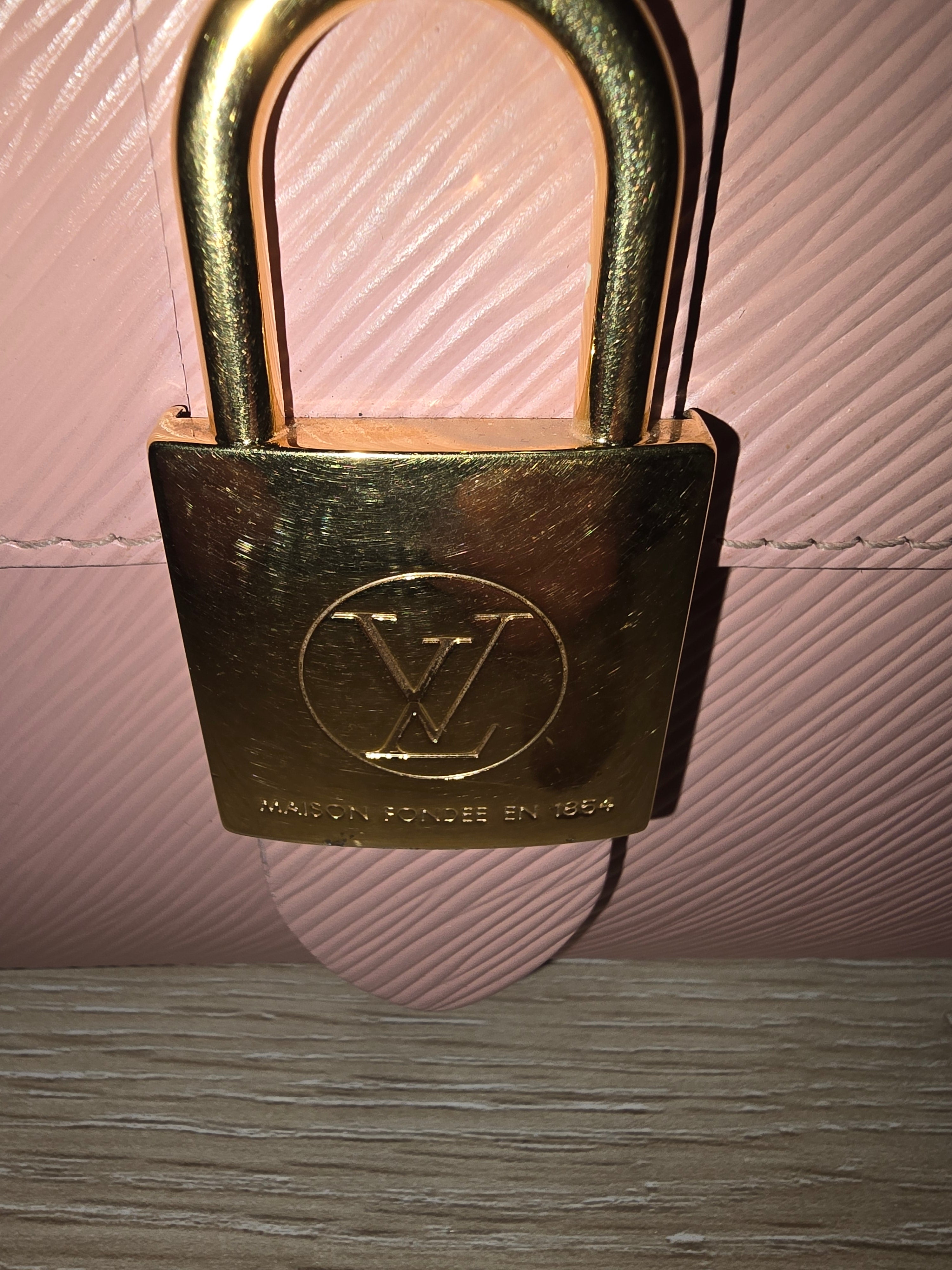 Louis Vuitton Locky BB Epi Leather in Light Pink