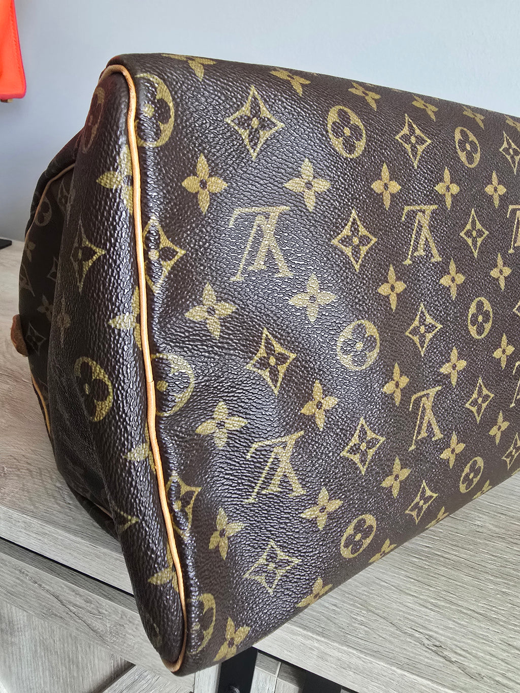 Louis Vuitton Speedy 40 Monogram Handbag in Brown