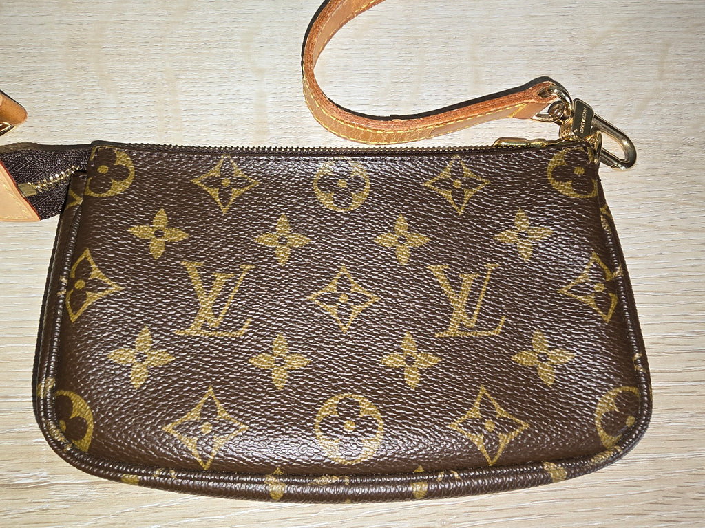 Louis Vuitton Monogram Pochette Accessoires