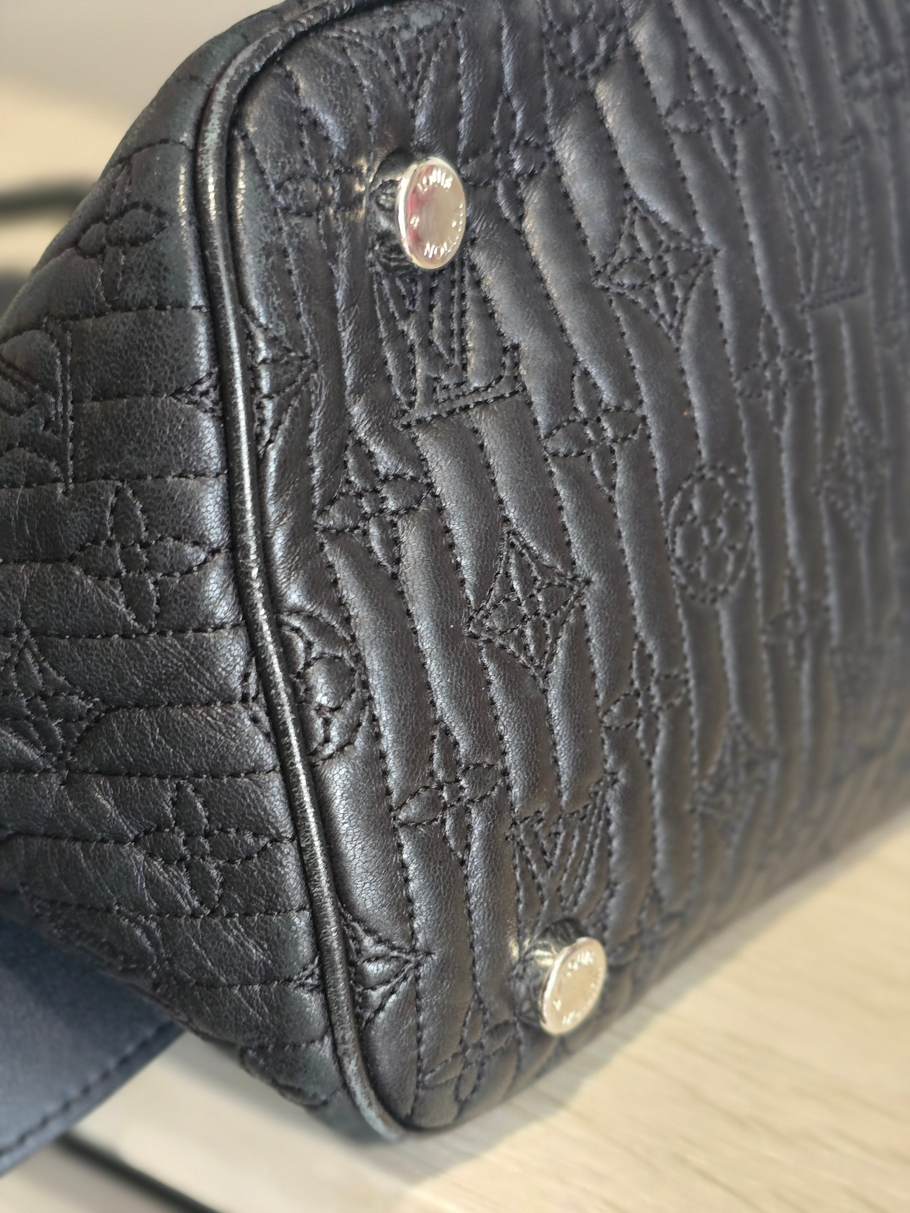 Louis Vuitton Monogram Antheia Ixia Embroidered Lambskin — Black Large