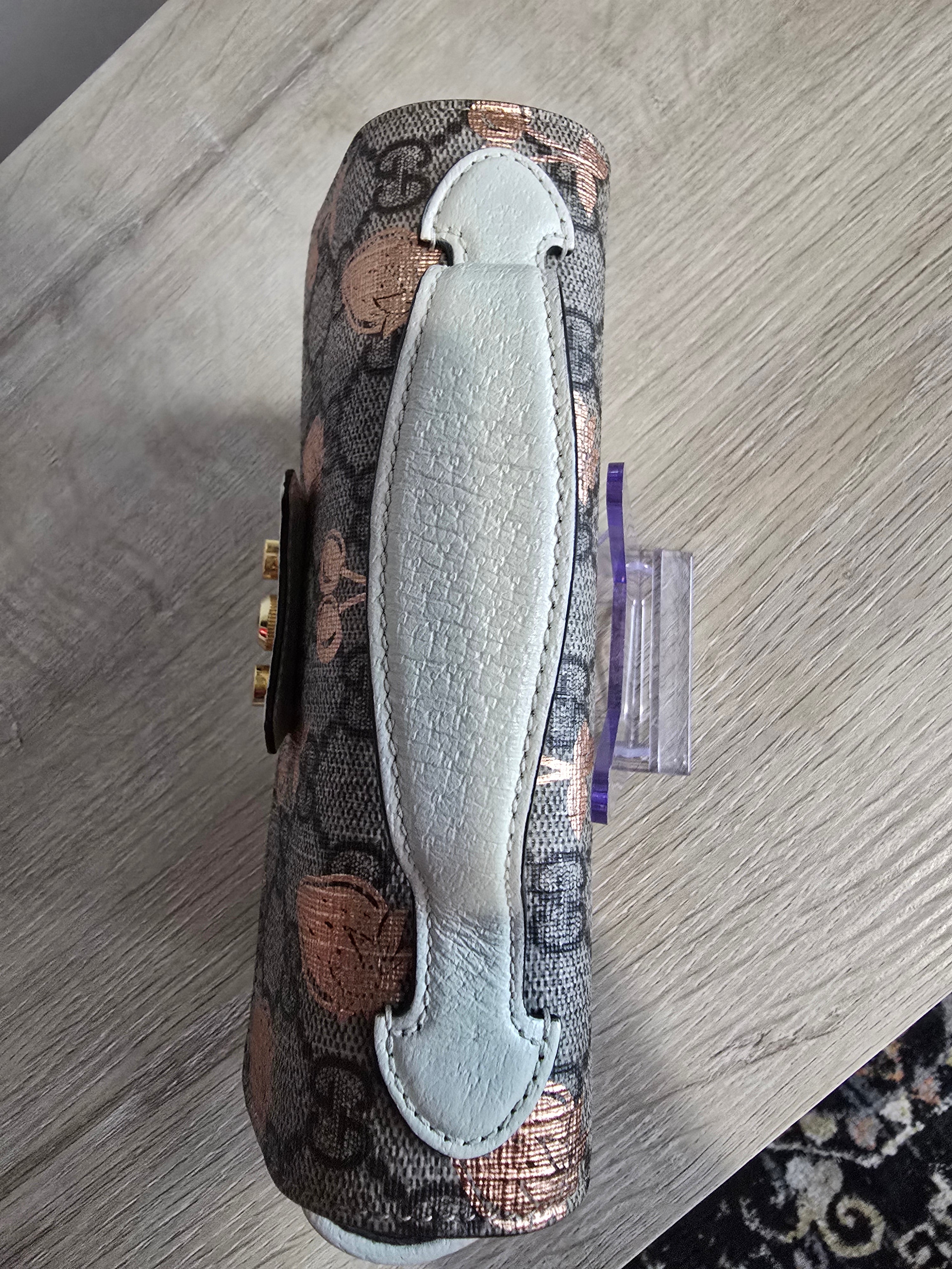 Gucci GG Supreme Monogram Berry Mini Shoulder Bag