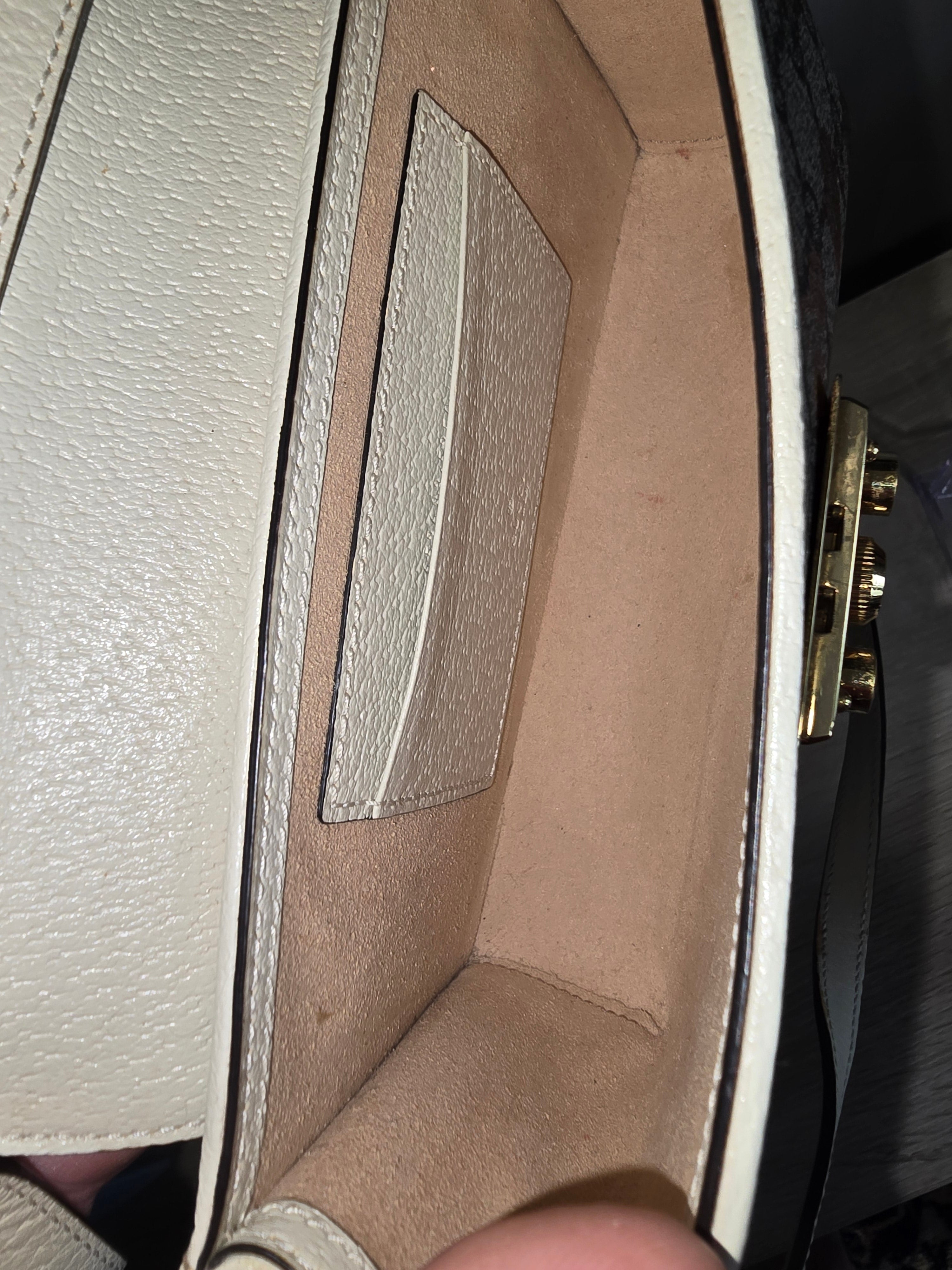 Gucci GG Supreme Monogram Berry Mini Shoulder Bag