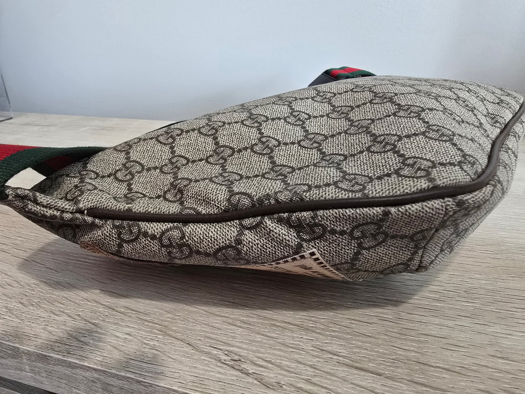 Gucci Supreme Monogram Courrier Belt Bag