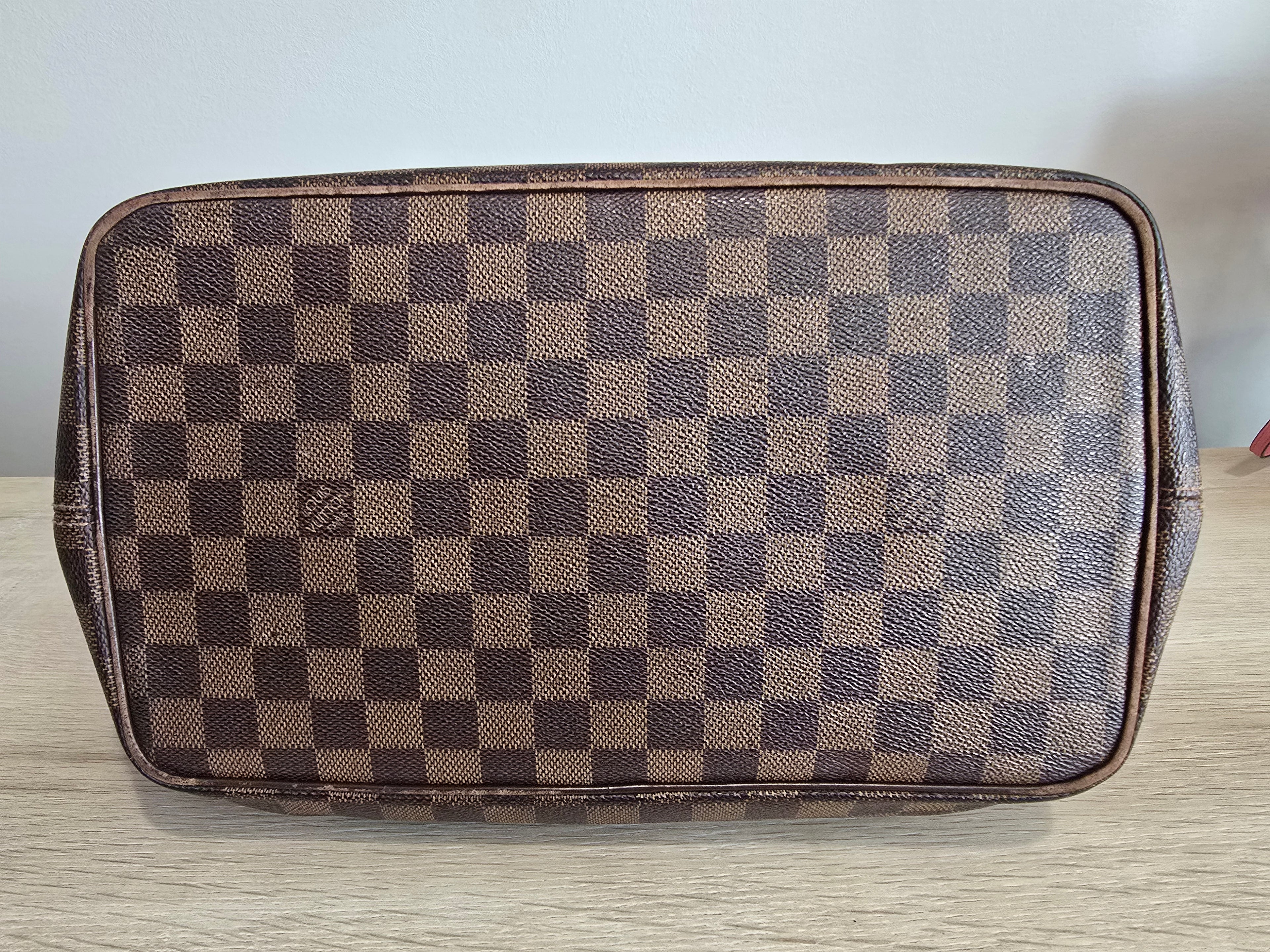 Louis Vuitton Damier Ebene Saleya MM
