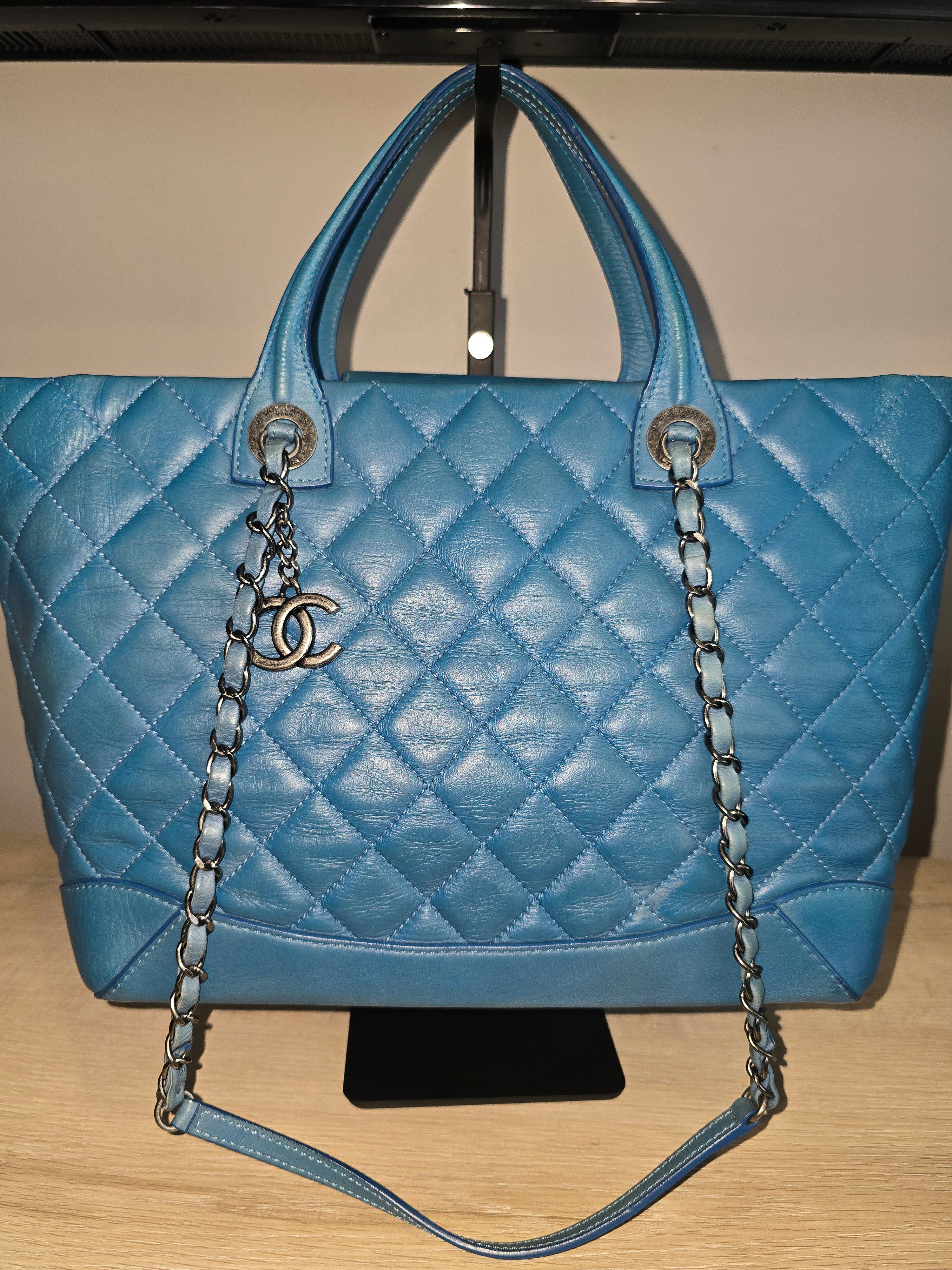 Chanel Quilted Calfskin Easy Shopping Tote
