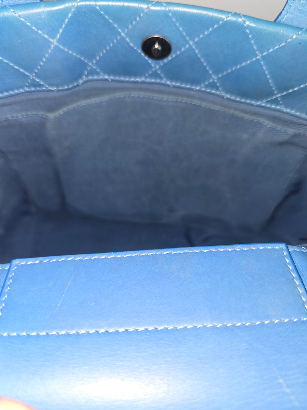 Chanel Quilted Calfskin Easy Shopping Tote
