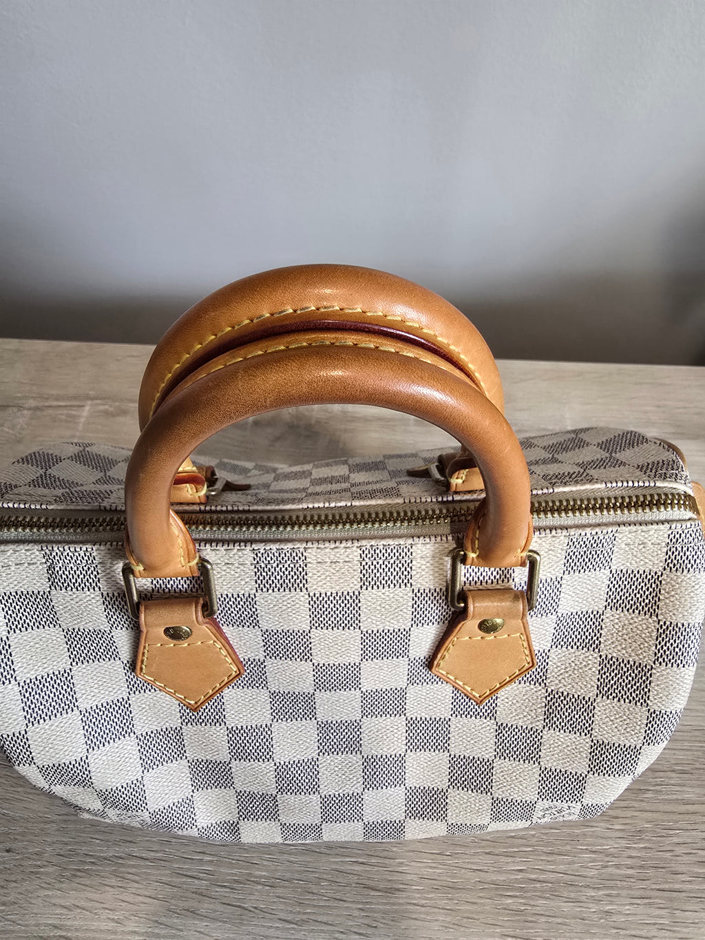 Louis Vuitton Damier Azur Speedy 20