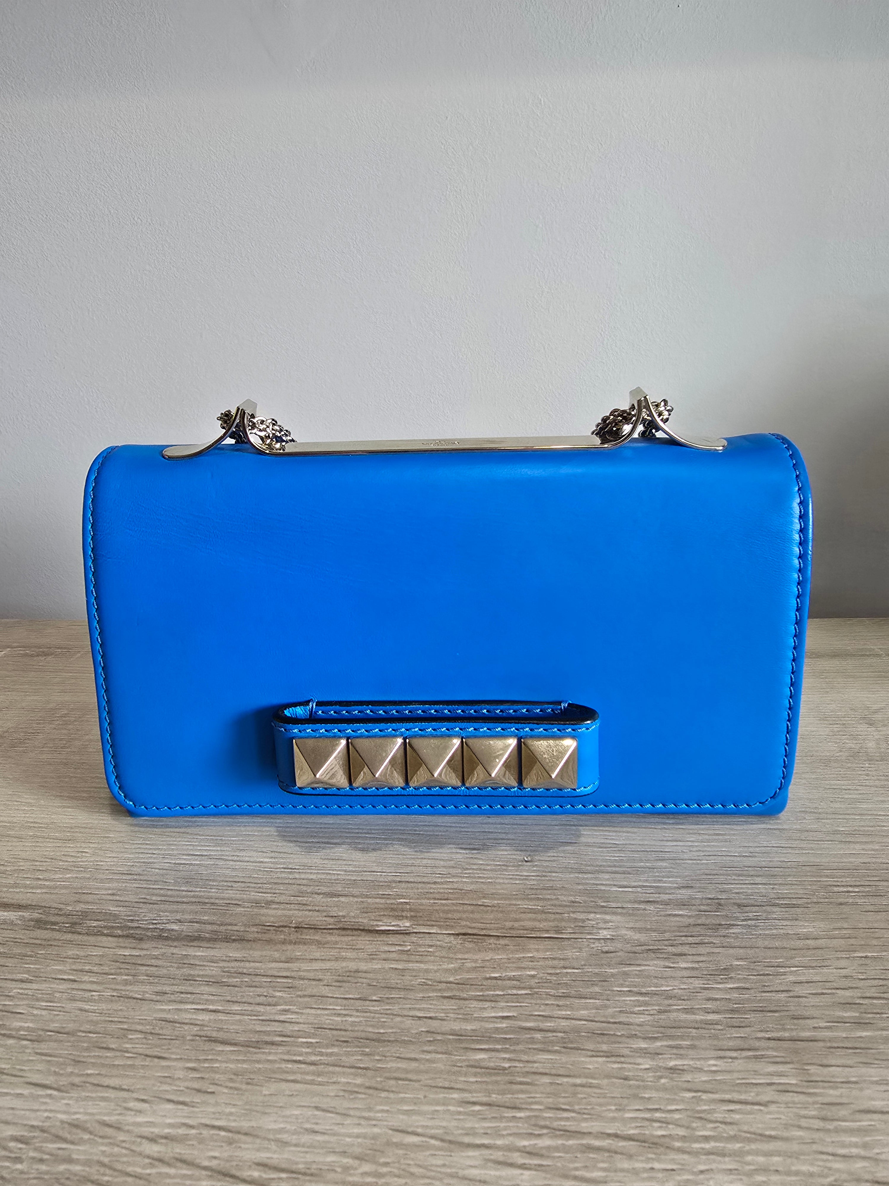 Valentino Garavani Va Va Voom Shoulder Bag — Vibrant Blue