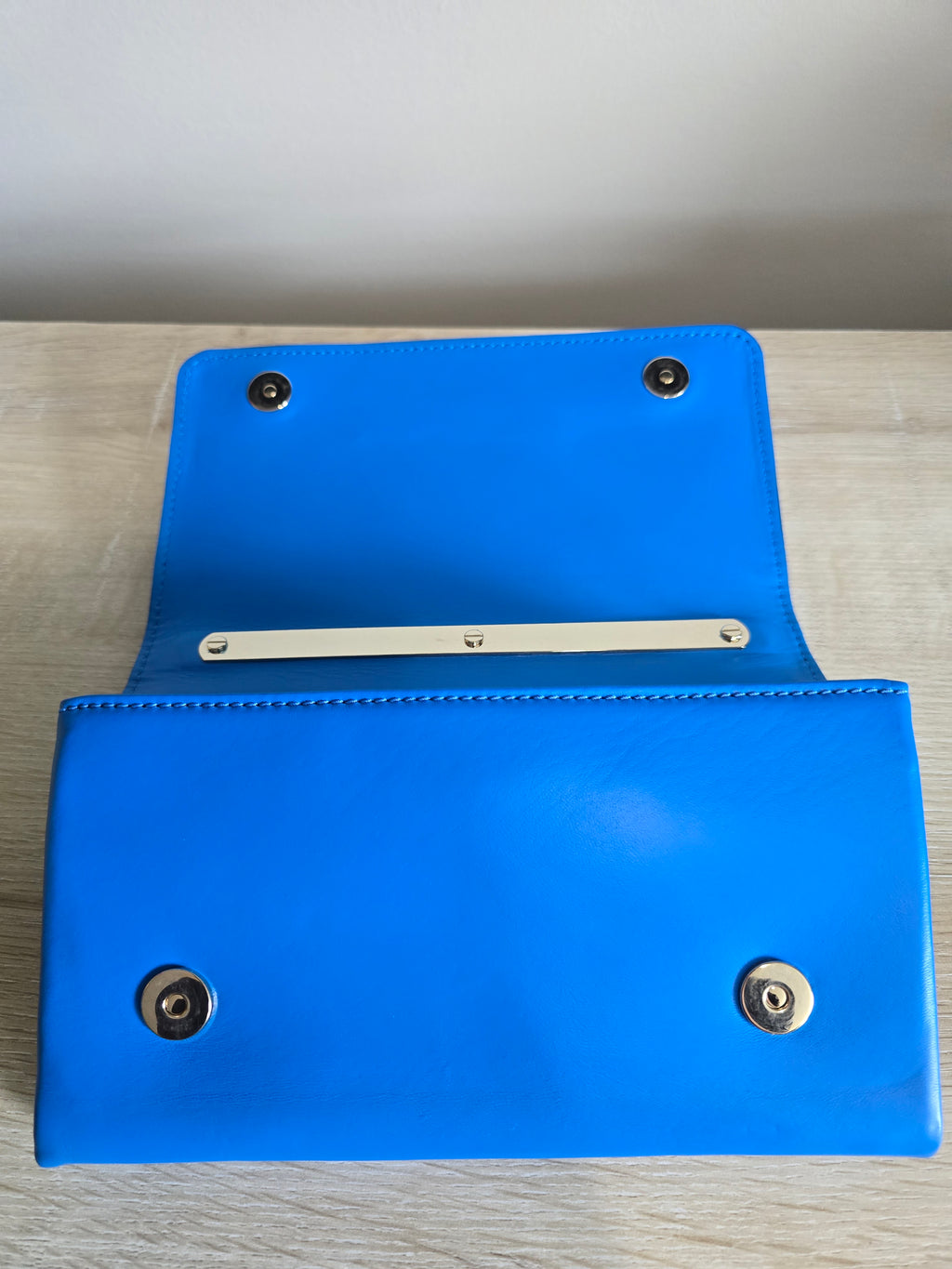 Valentino Garavani Va Va Voom Shoulder Bag — Vibrant Blue