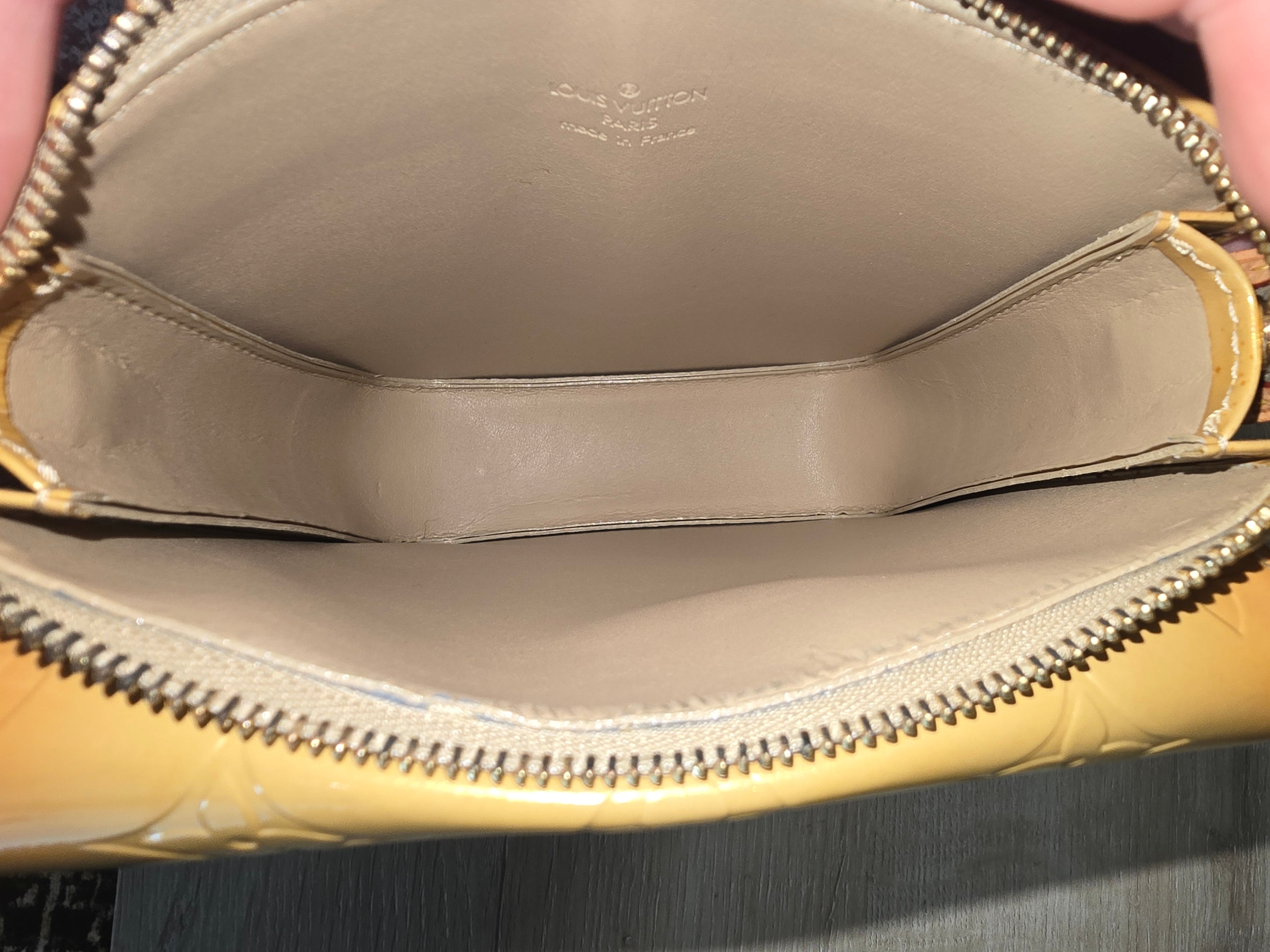 Louis Vuitton Monogram Vernis Mott — Yellow