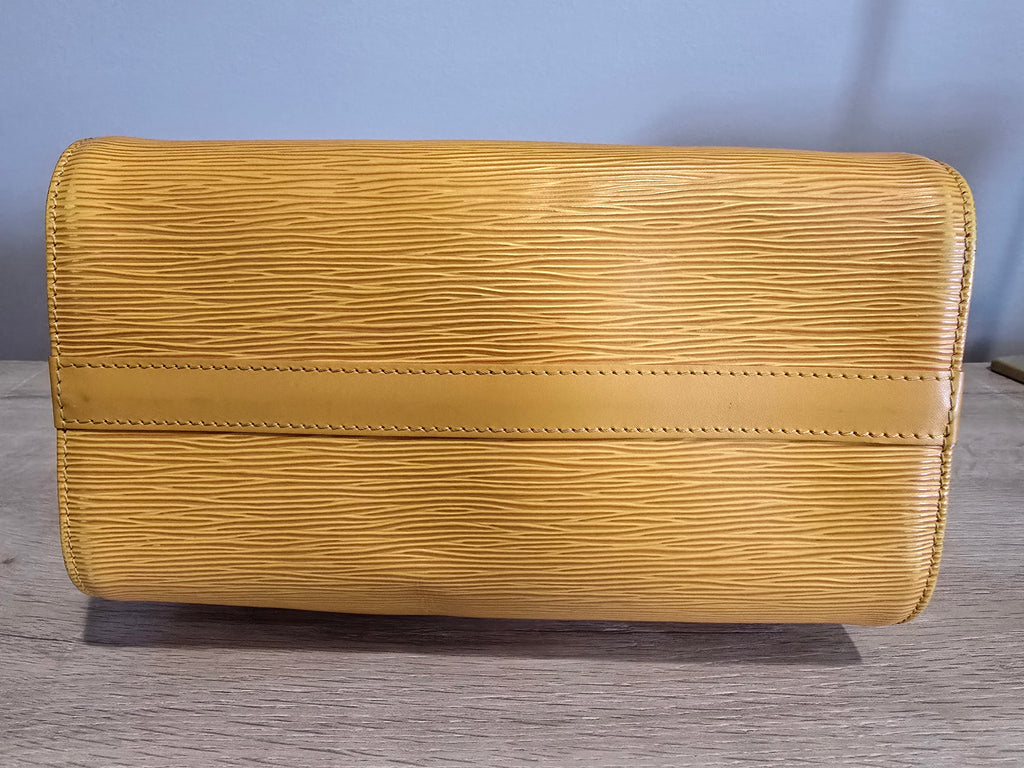 Louis Vuitton Epi Speedy 25 — Yellow
