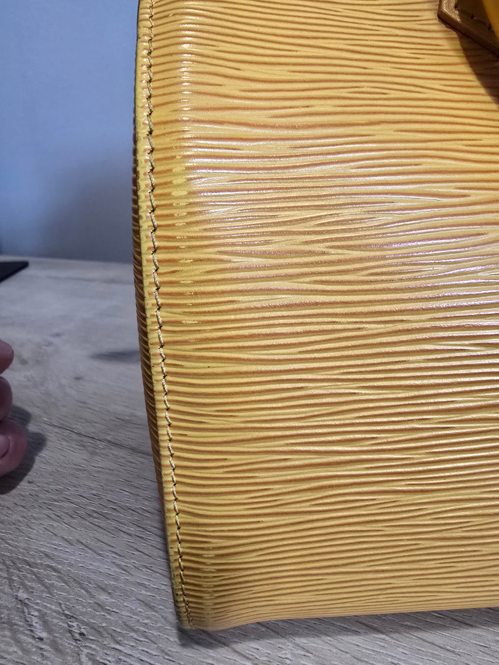 Louis Vuitton Epi Speedy 25 — Yellow