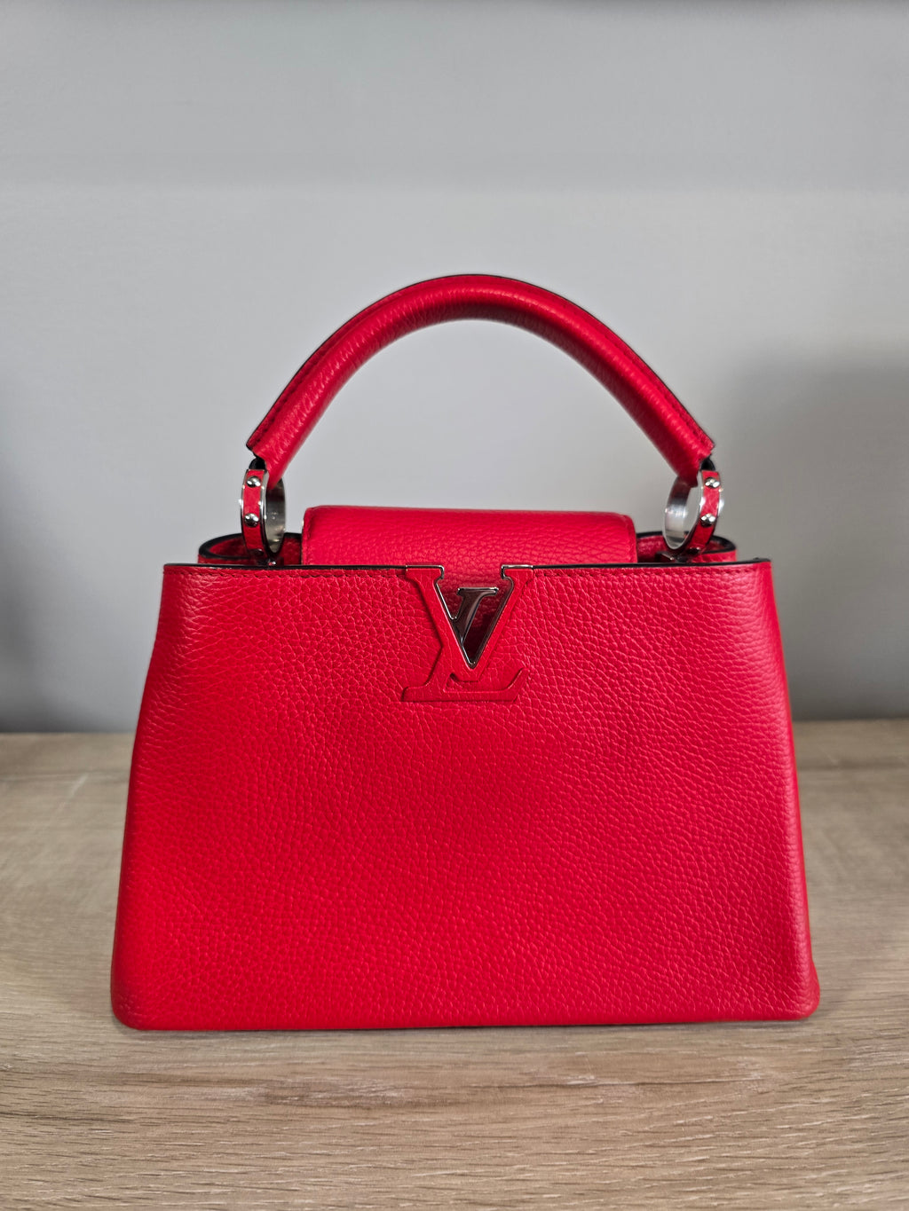 Louis Vuitton Capucines MM Rubis Red