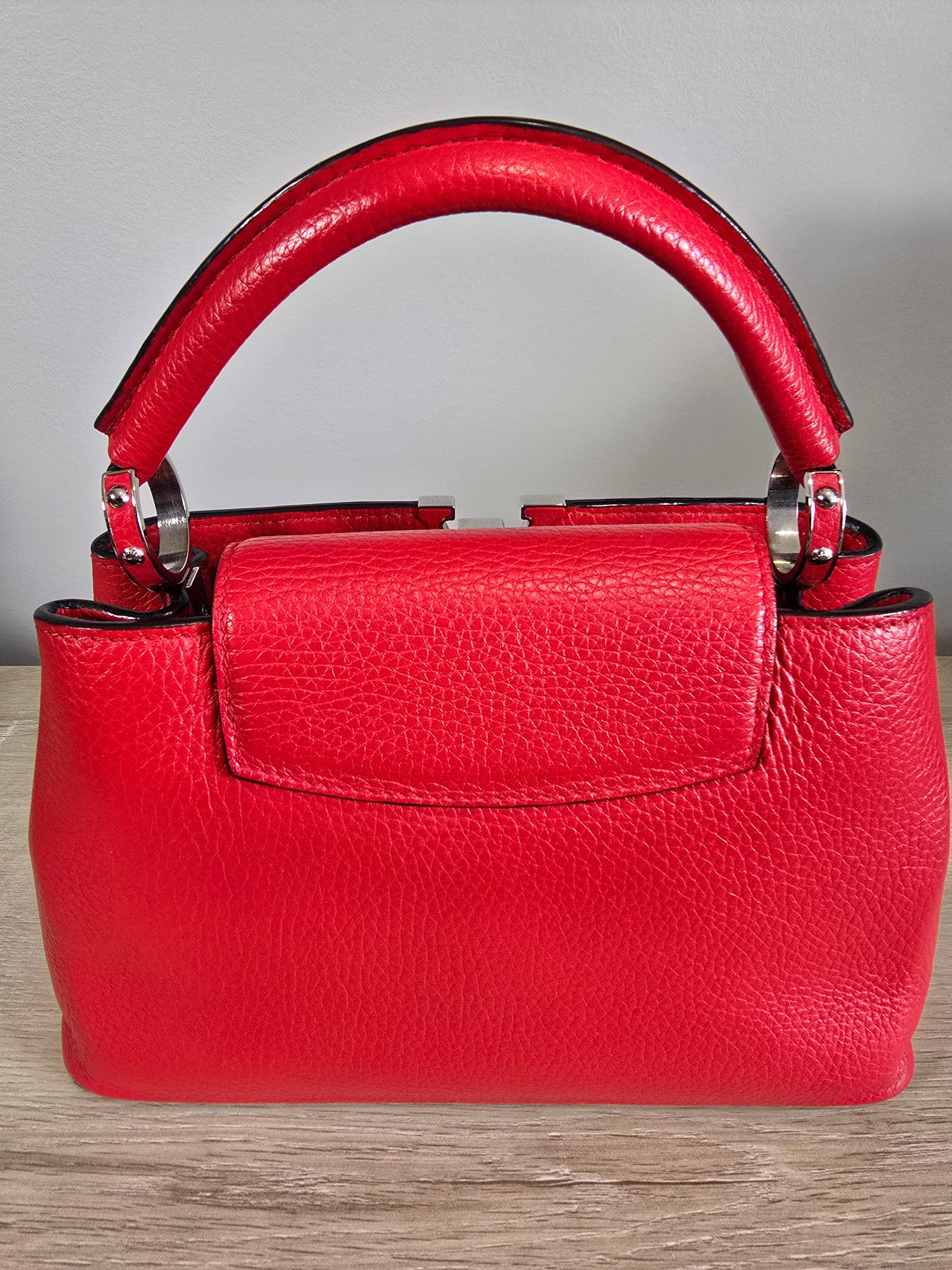 Louis Vuitton Capucines MM Rubis Red
