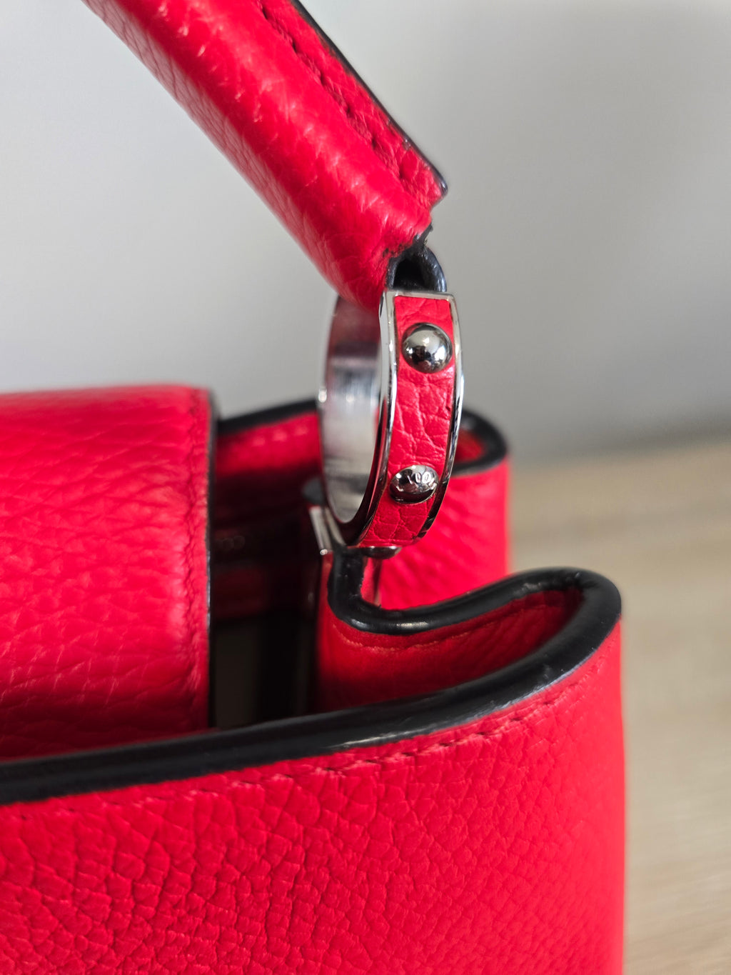 Louis Vuitton Capucines MM Rubis Red