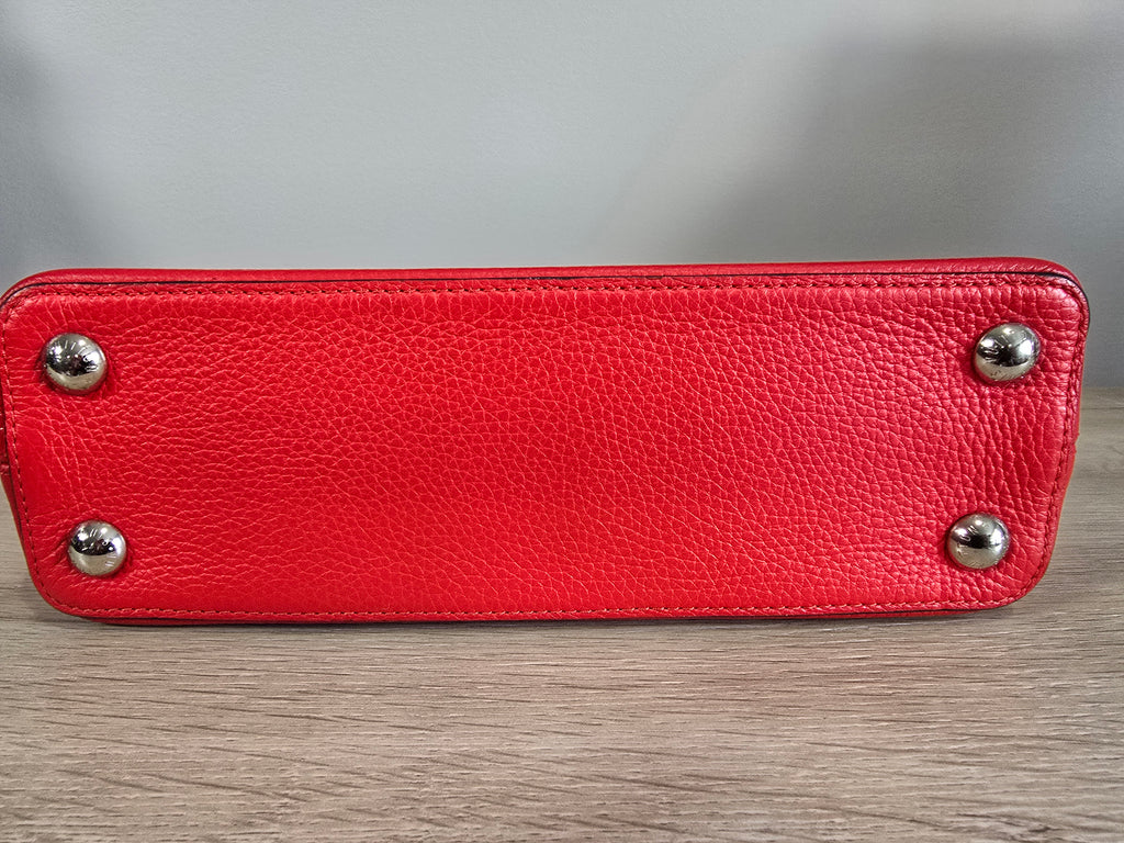 Louis Vuitton Capucines MM Rubis Red