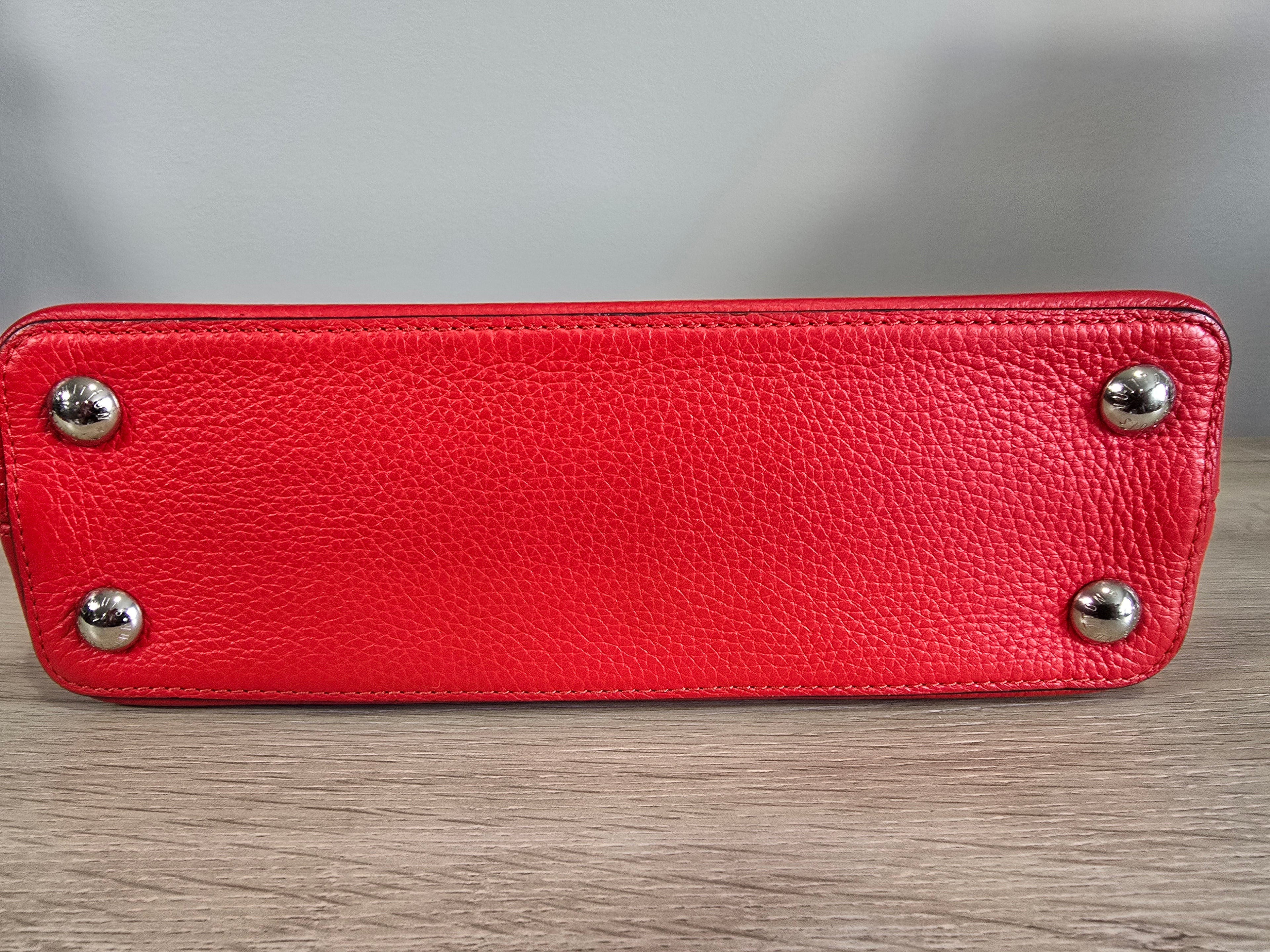Louis Vuitton Capucines MM Rubis Red