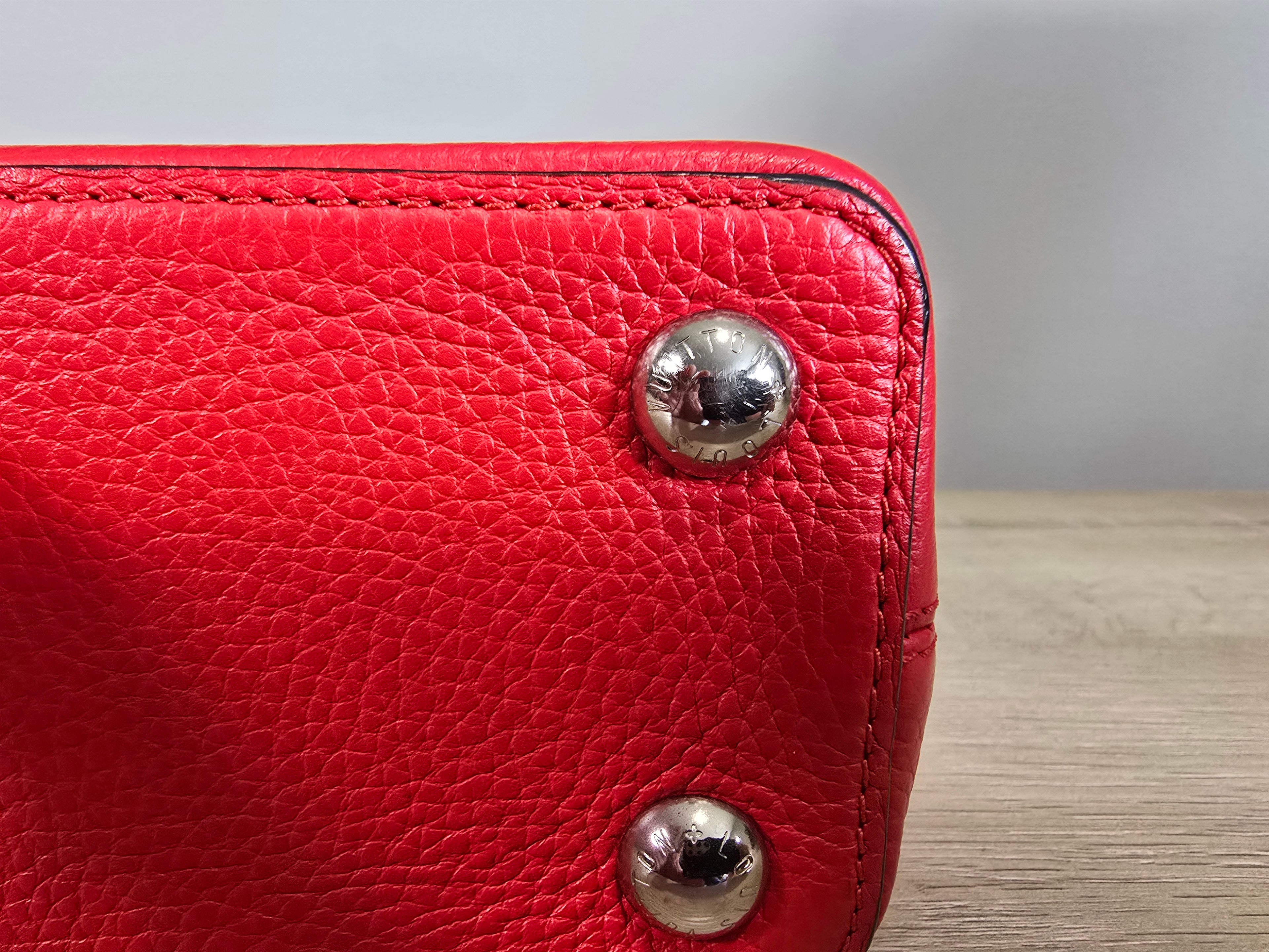 Louis Vuitton Capucines MM Rubis Red