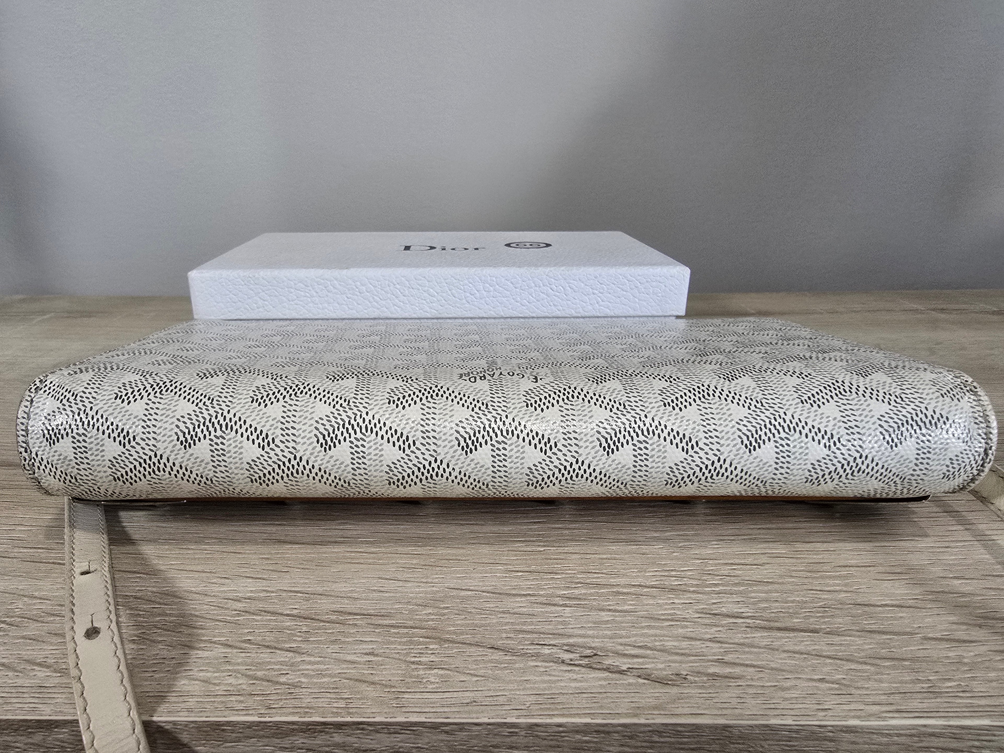 Goyard Goyardine Monte Carlo Bois Clutch White