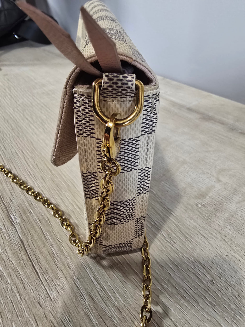 Louis Vuitton Damier Azur Pochette Félicie