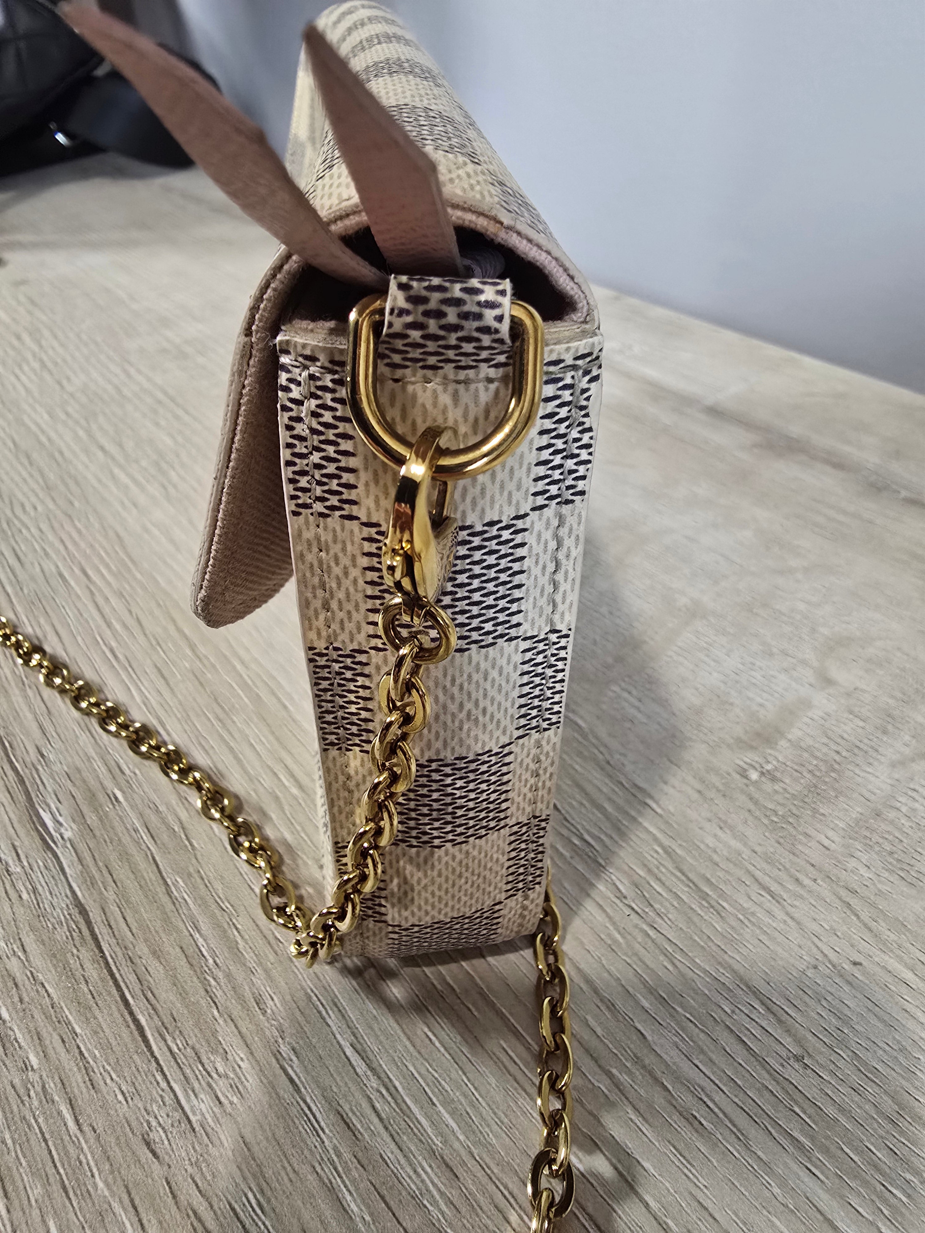 Louis Vuitton Damier Azur Pochette Félicie