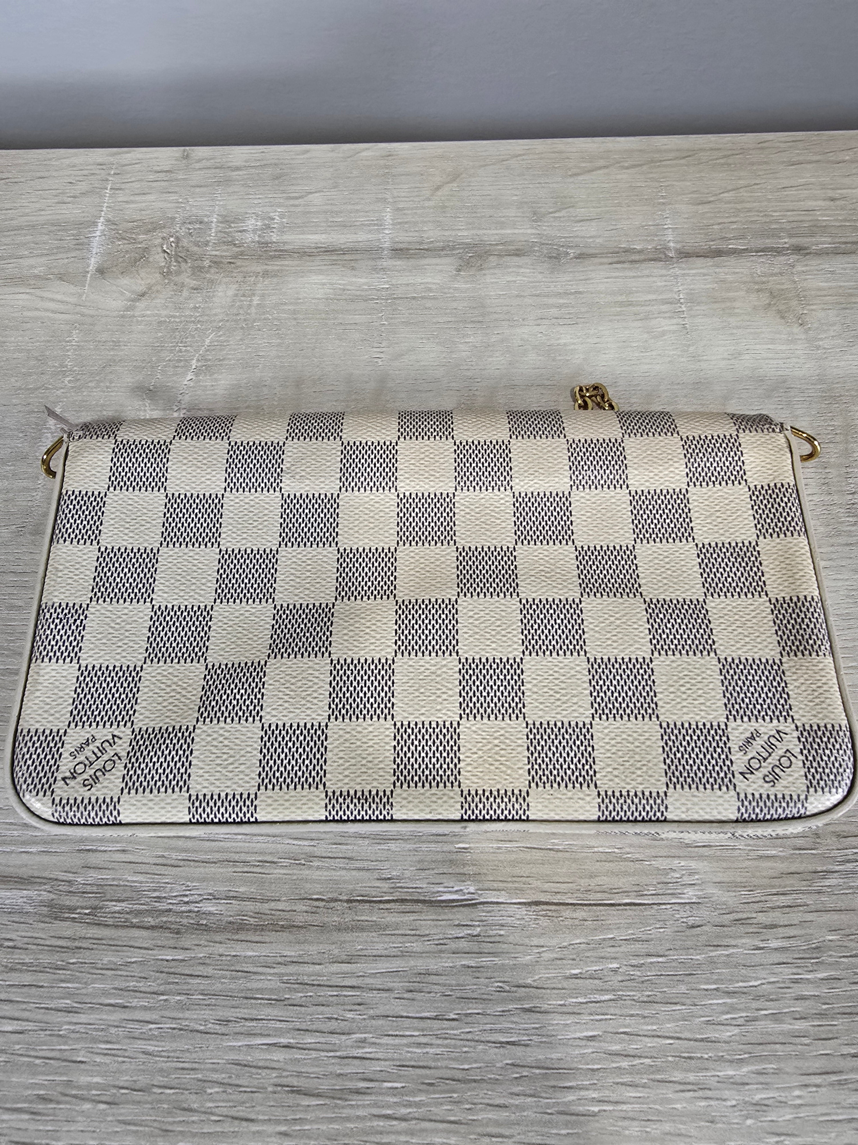 Louis Vuitton Damier Azur Pochette Félicie
