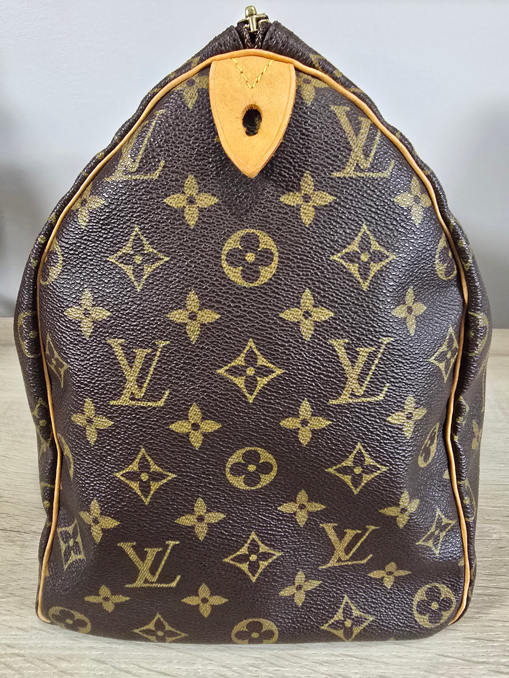 Louis Vuitton Monogram Speedy 40