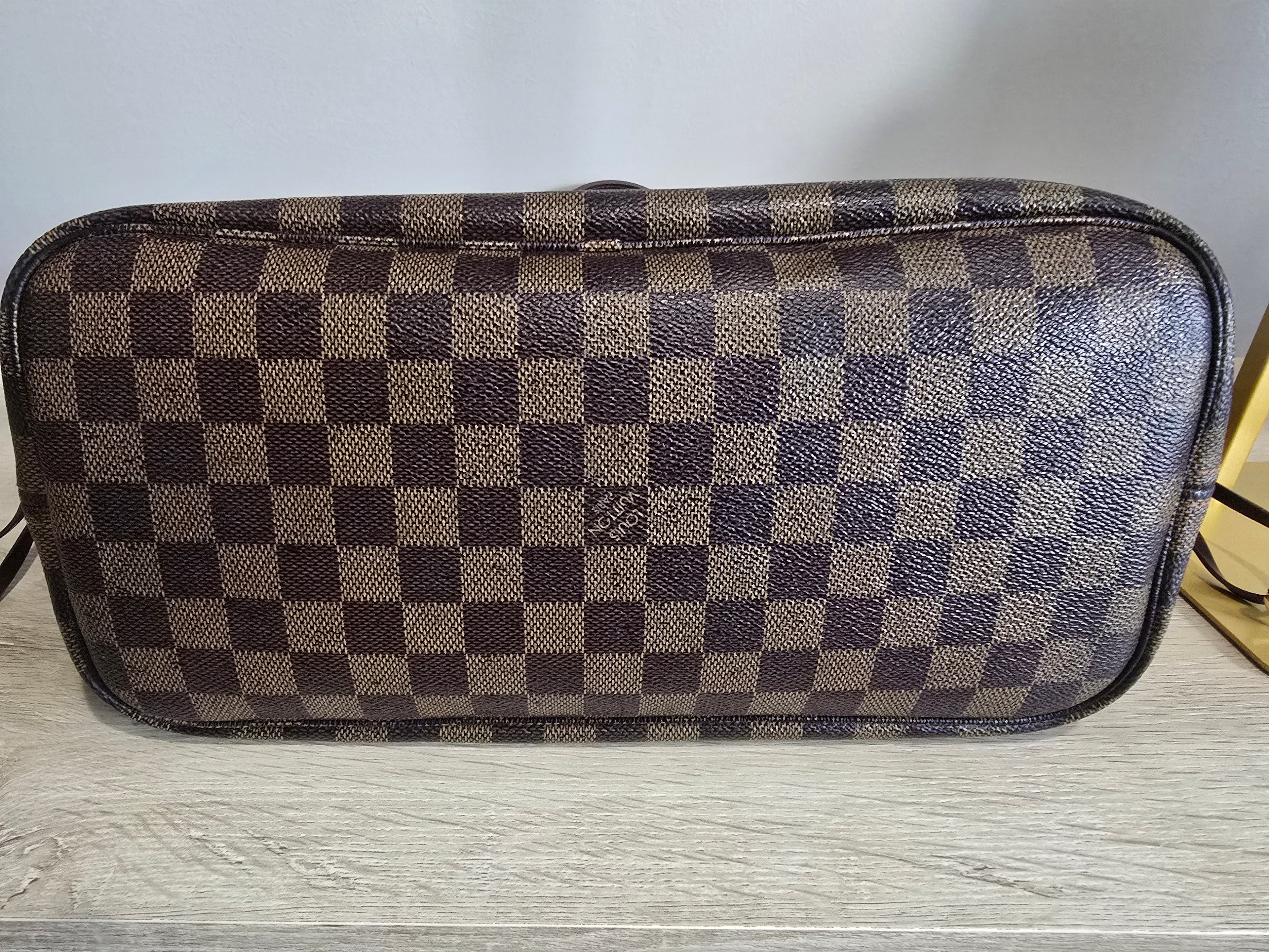 Louis Vuitton Damier Ebene Neverfull MM