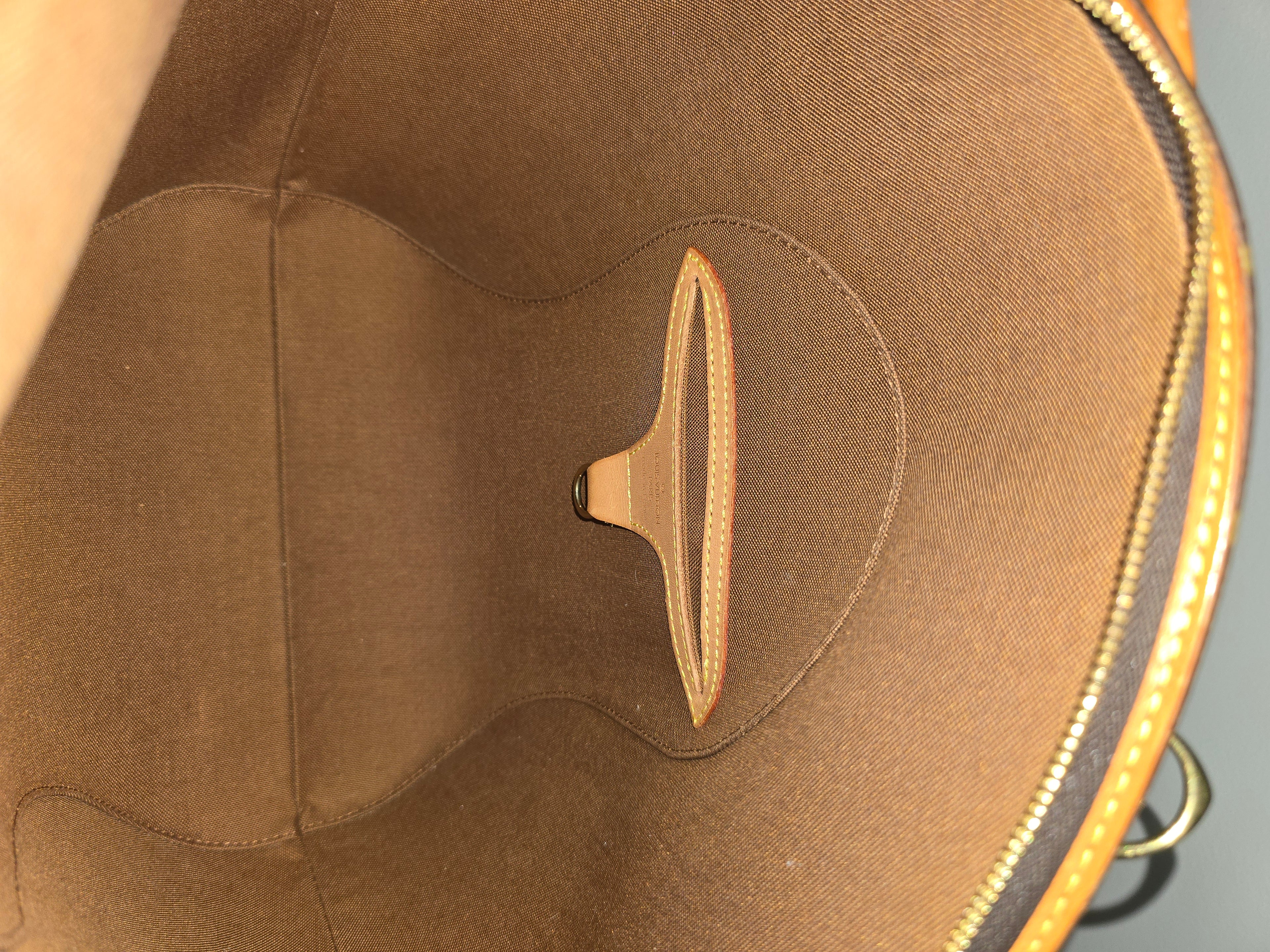 Louis Vuitton Monogram Ellipse MM
