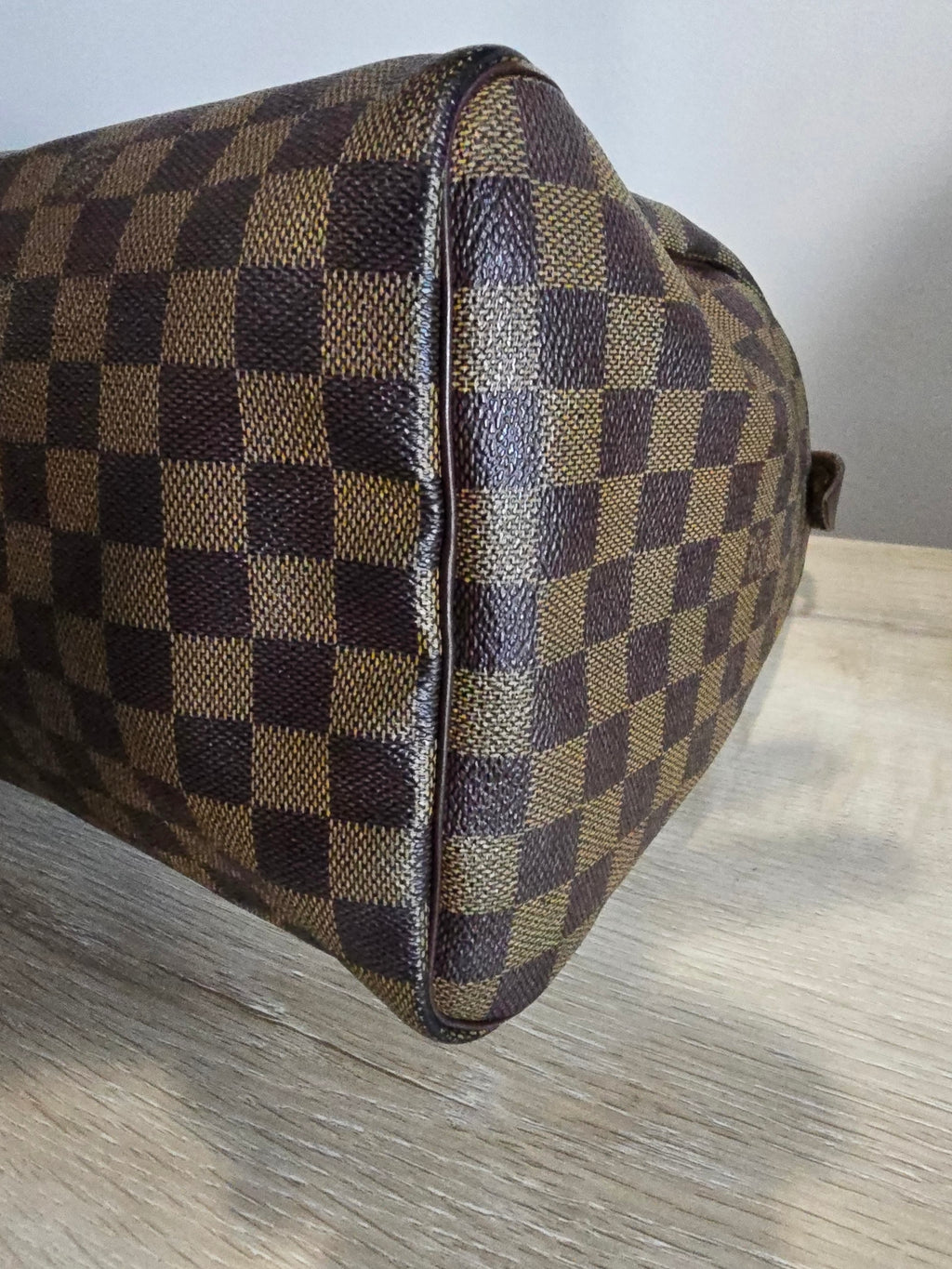 Louis Vuitton Damier Ebene Speedy 35