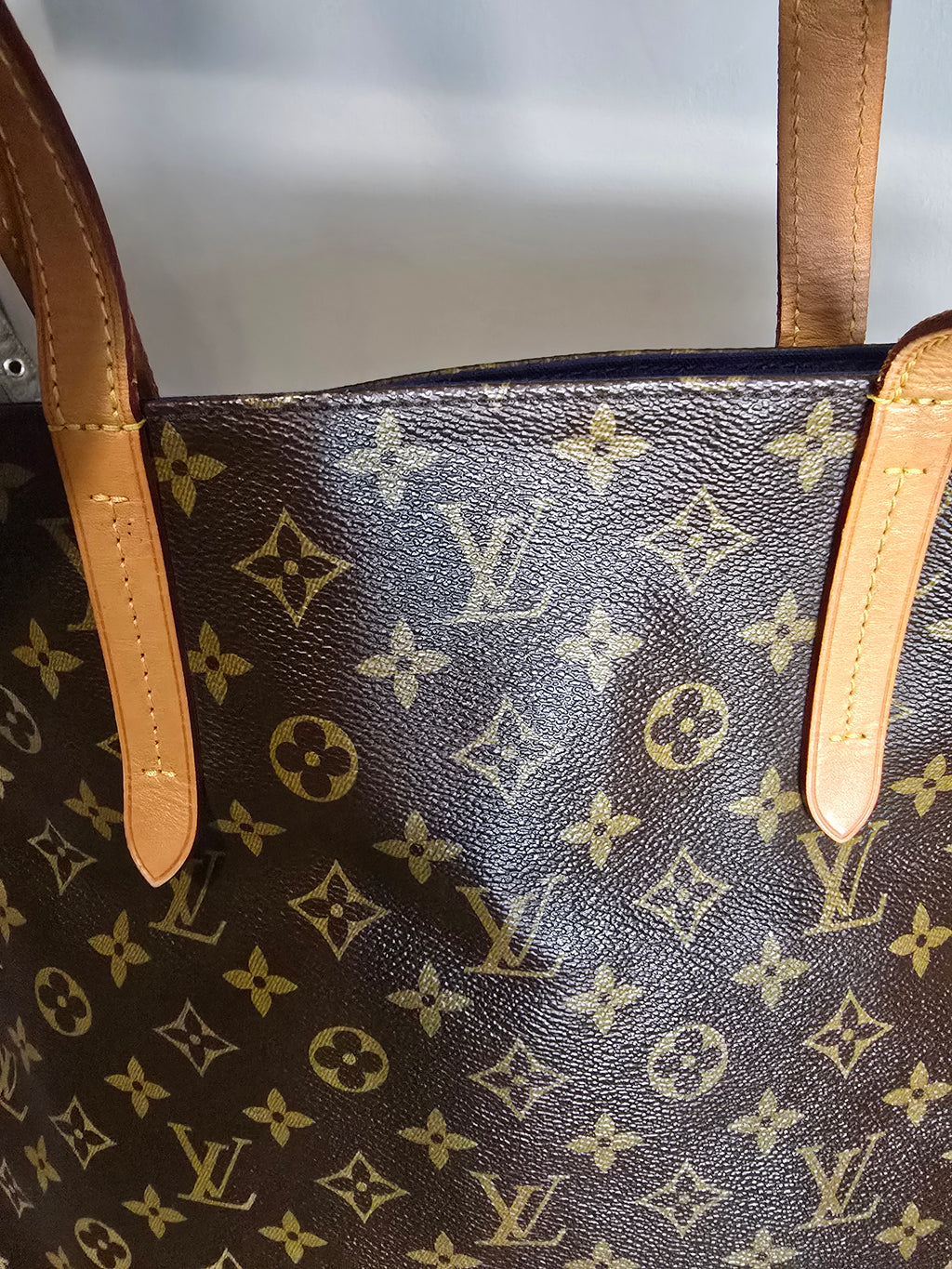 Louis Vuitton Monogram Cabas Mezzo