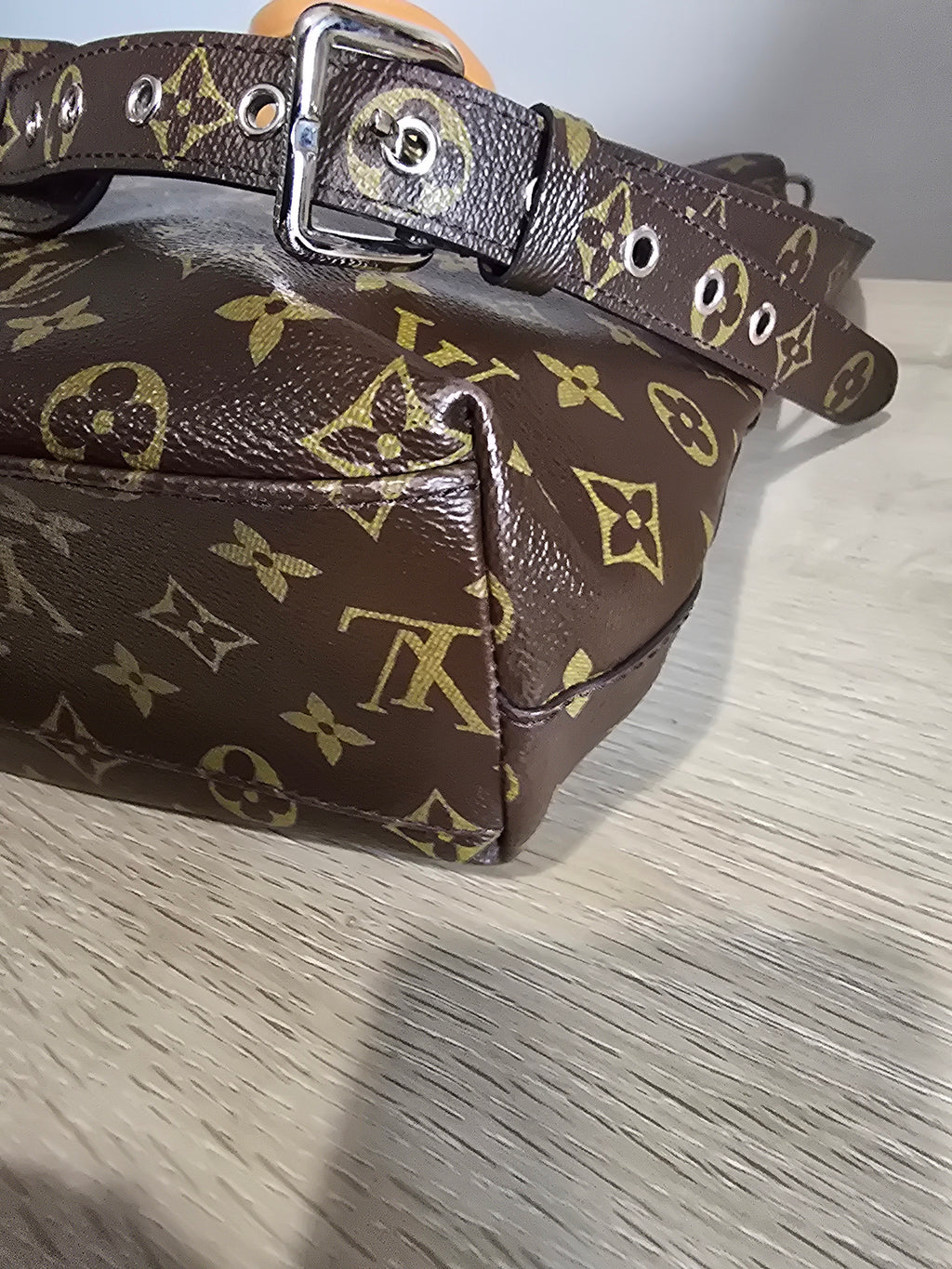 Louis Vuitton Monogram Cabas Mezzo