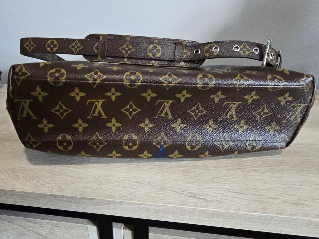 Louis Vuitton Monogram Cabas Mezzo