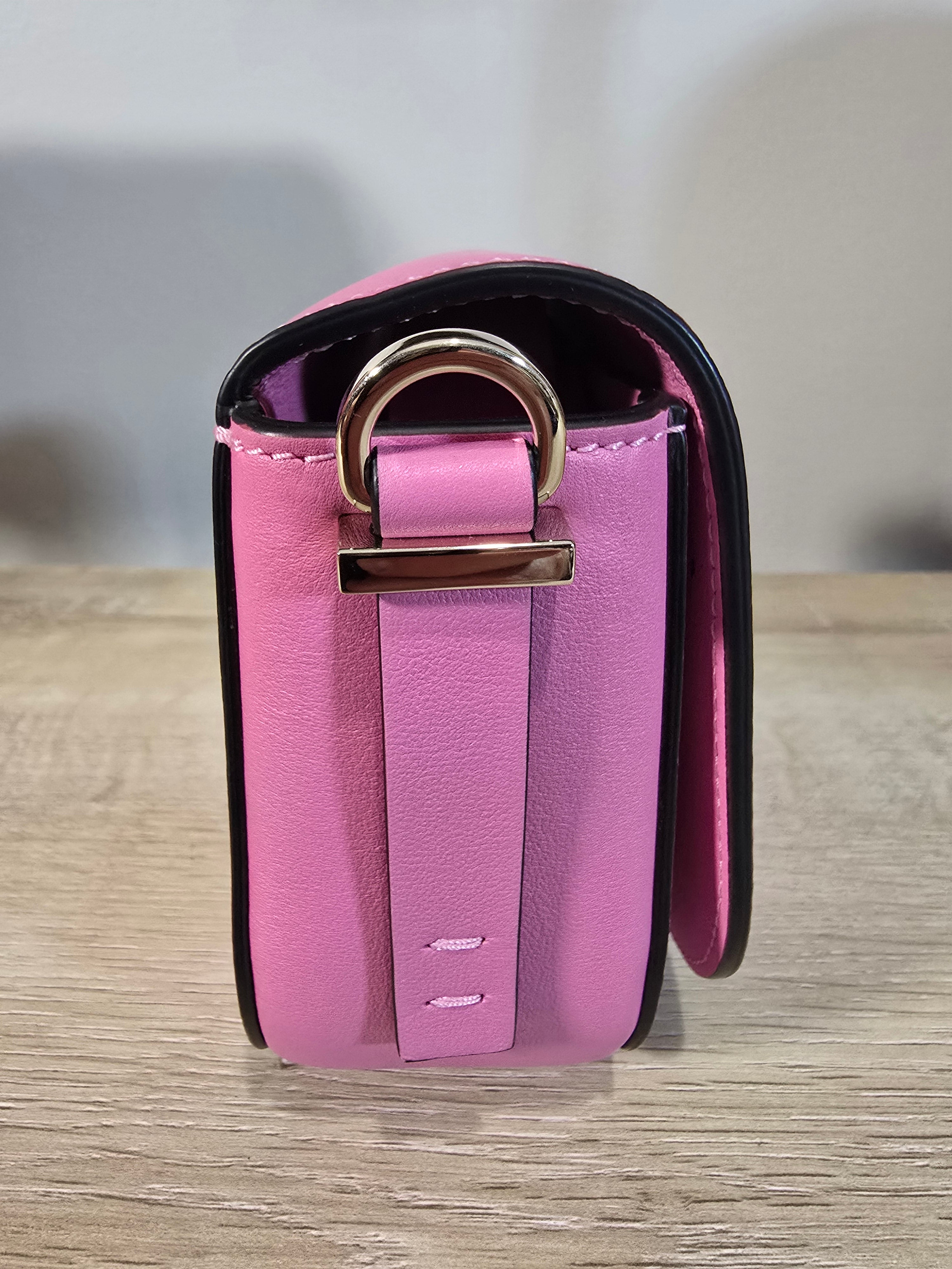 Valentino Garavani Locò Small Shoulder Bag Pink