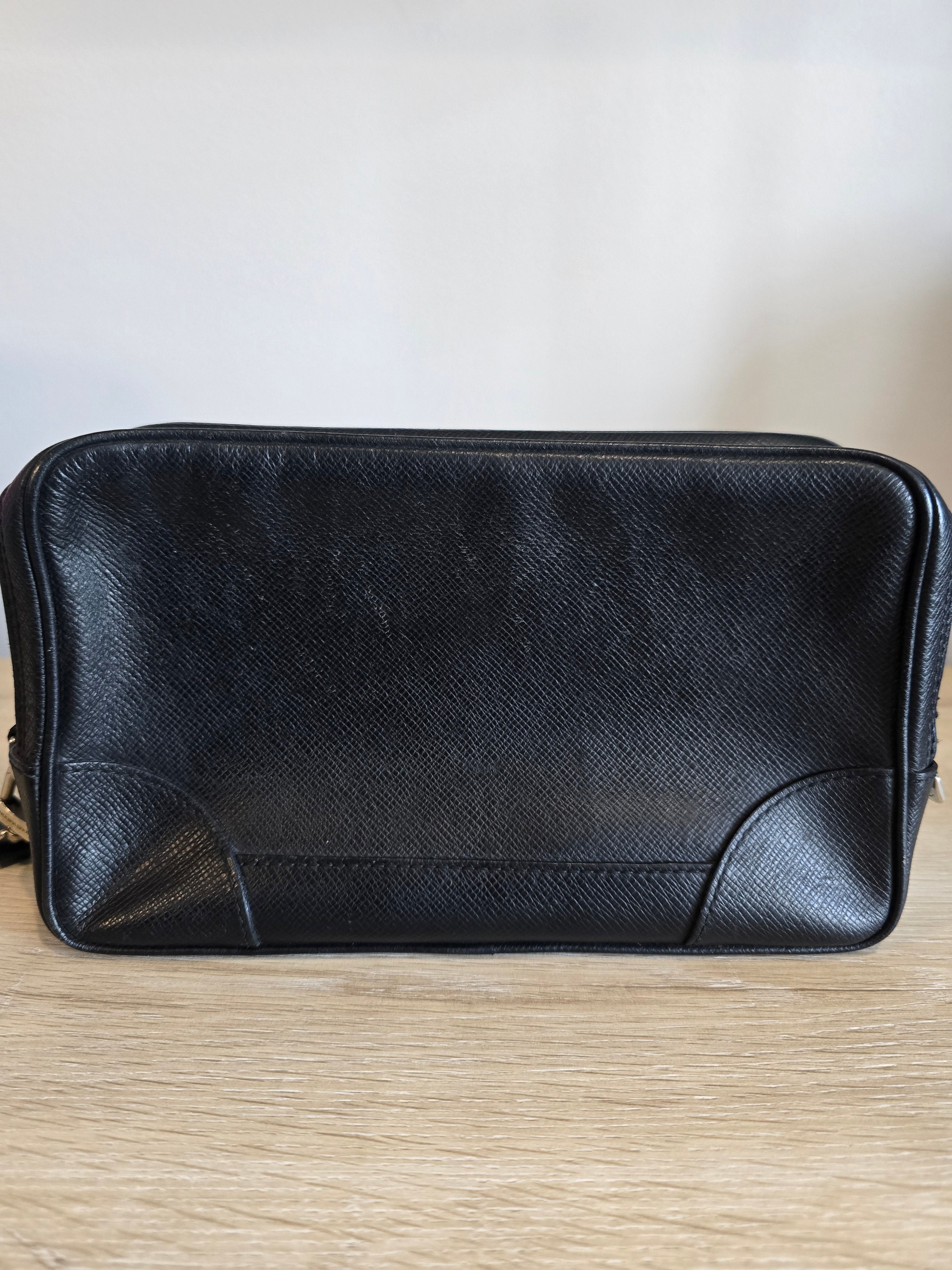Louis Vuitton Taiga Pavel Bag Black