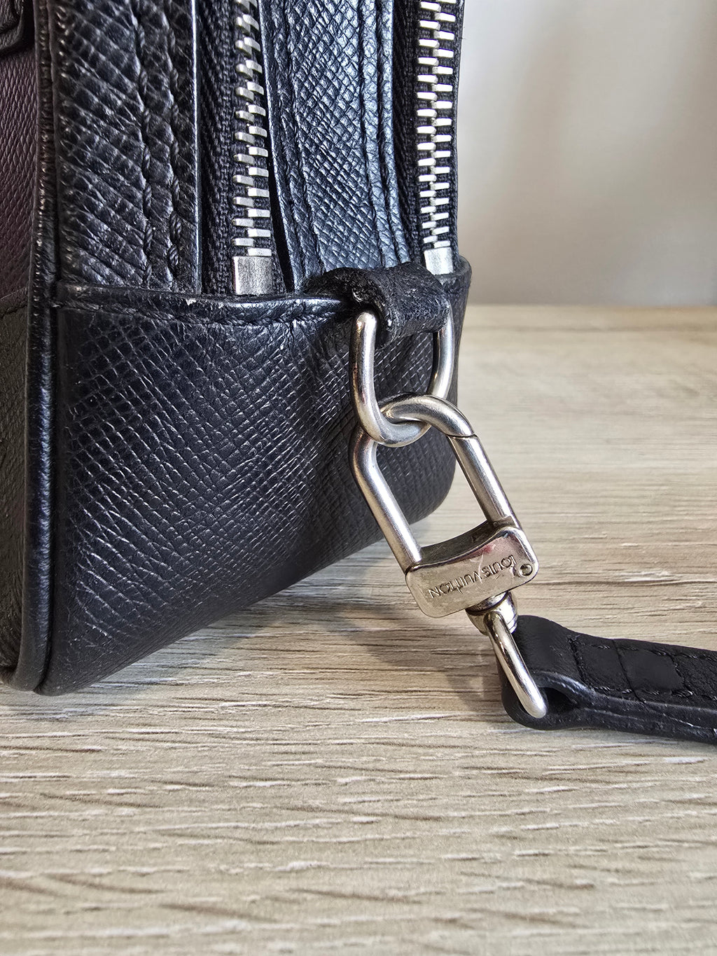 Louis Vuitton Taiga Pavel Bag Black
