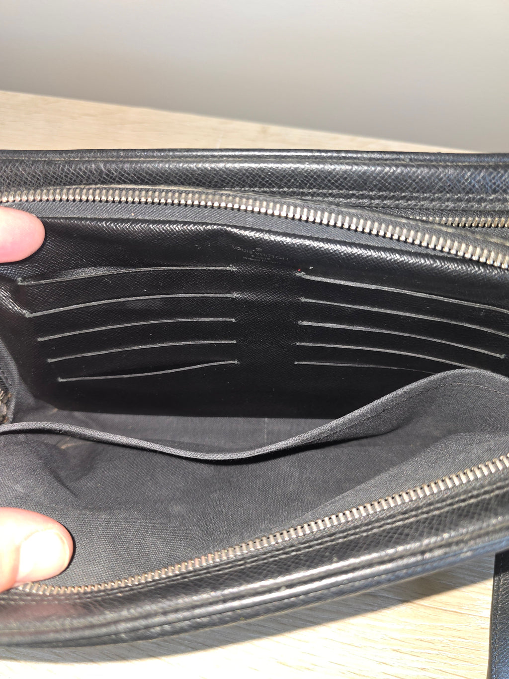 Louis Vuitton Taiga Pavel Bag Black