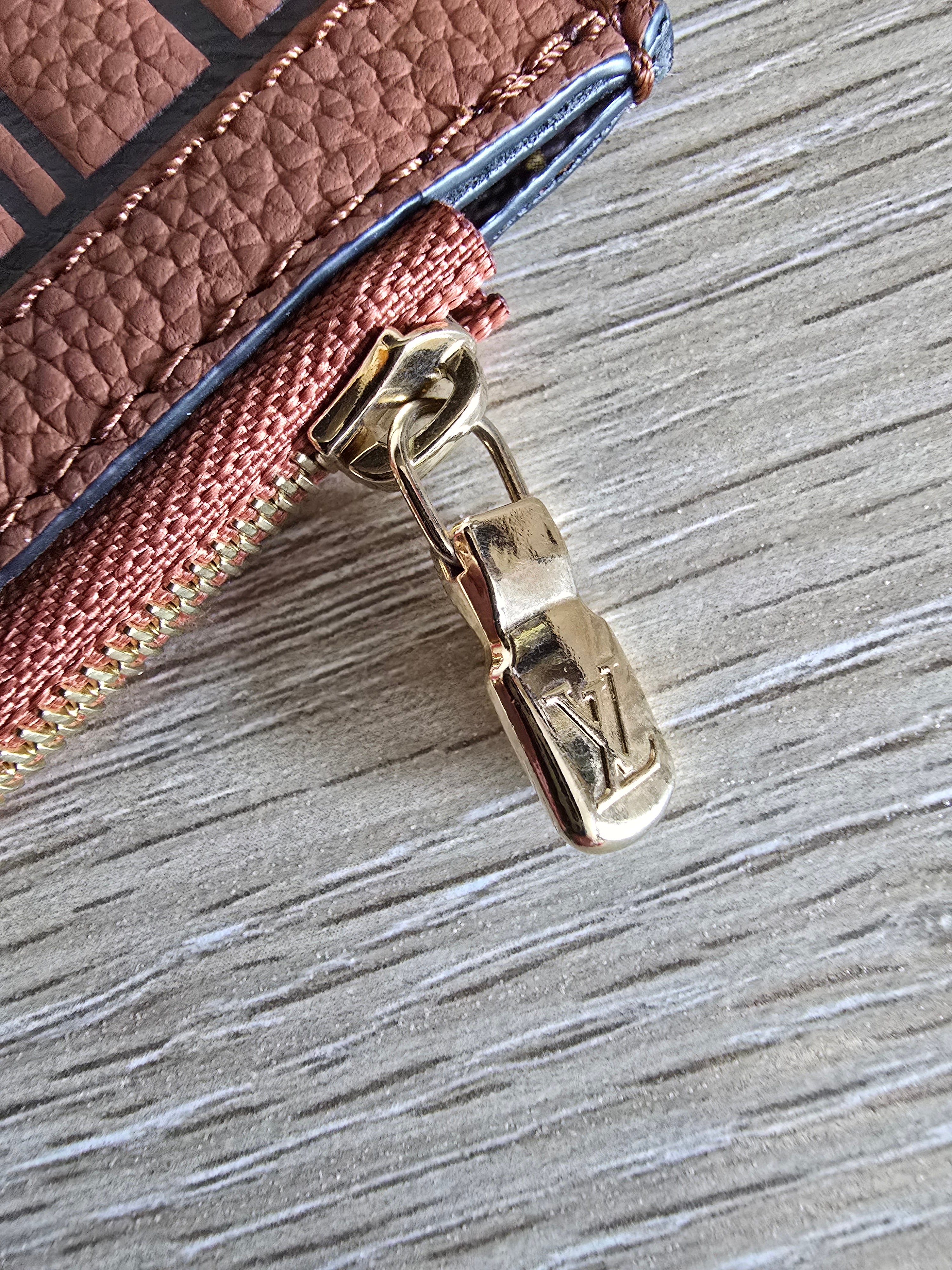 Louis Vuitton Neverfull Inside Out MM Pouch Tan Calfskin