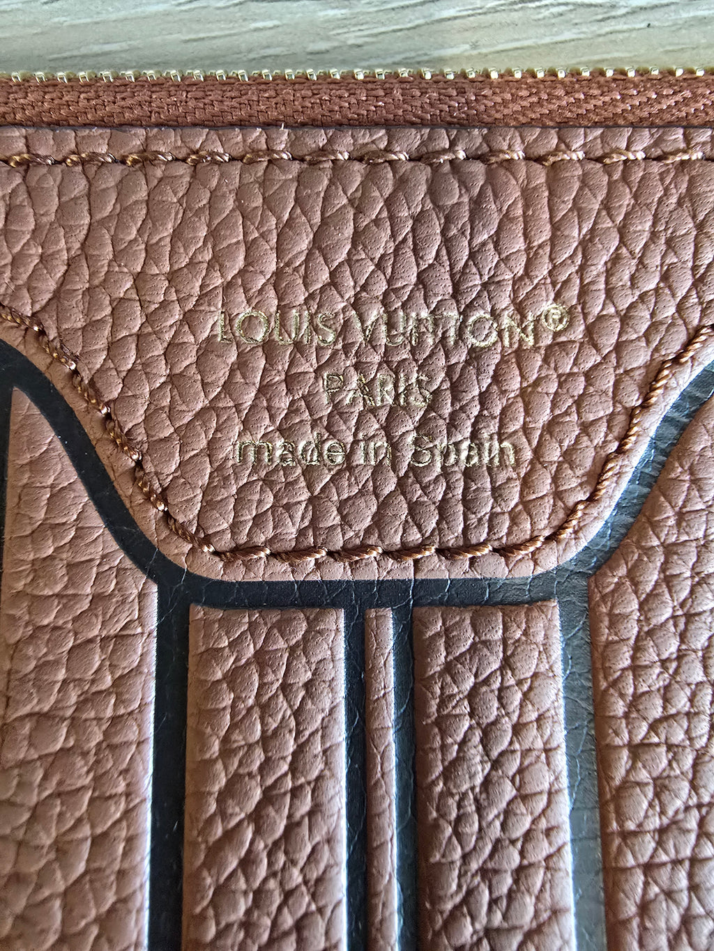 Louis Vuitton Neverfull Inside Out MM Pouch Tan Calfskin