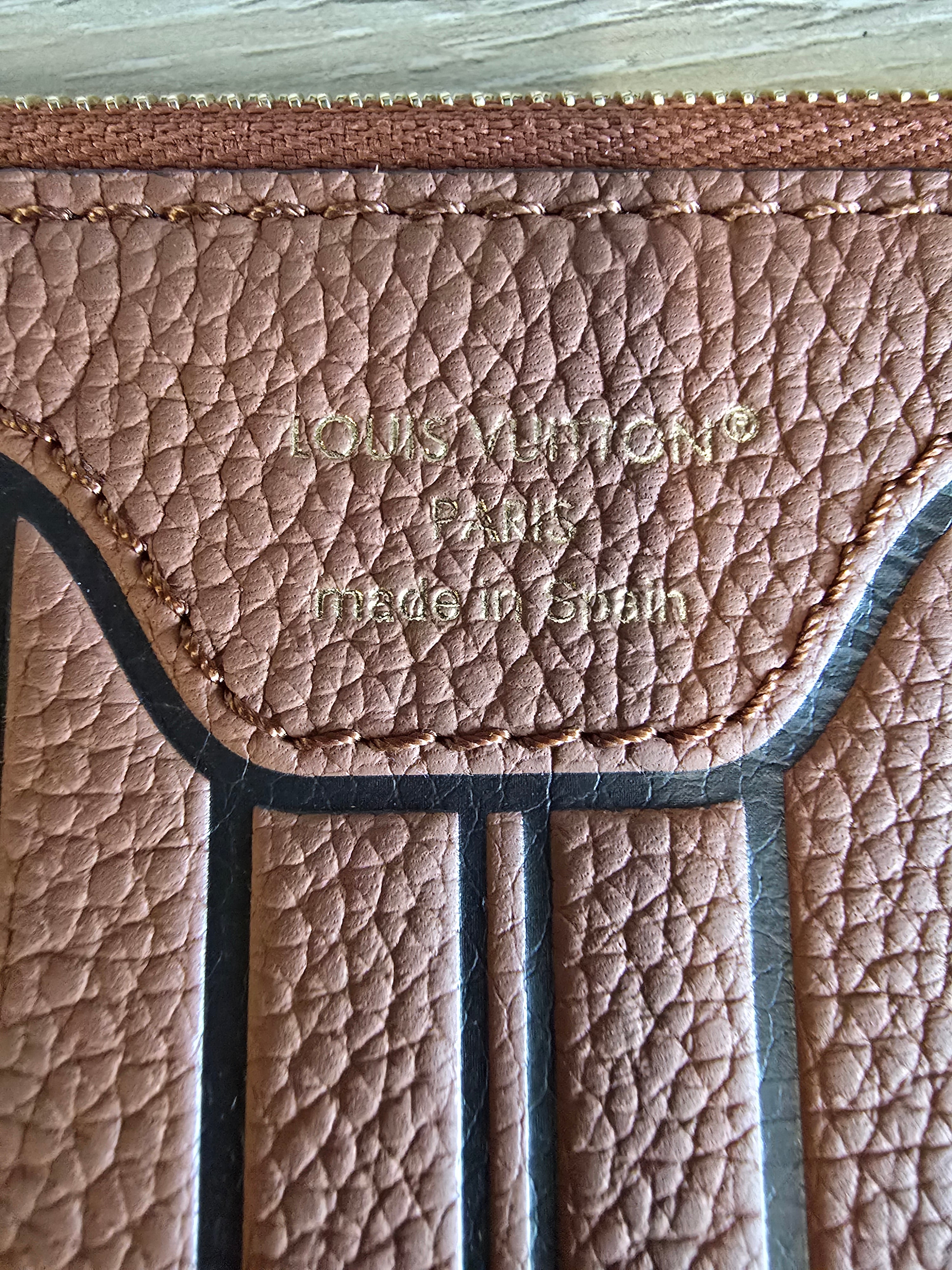 Louis Vuitton Neverfull Inside Out MM Pouch Tan Calfskin