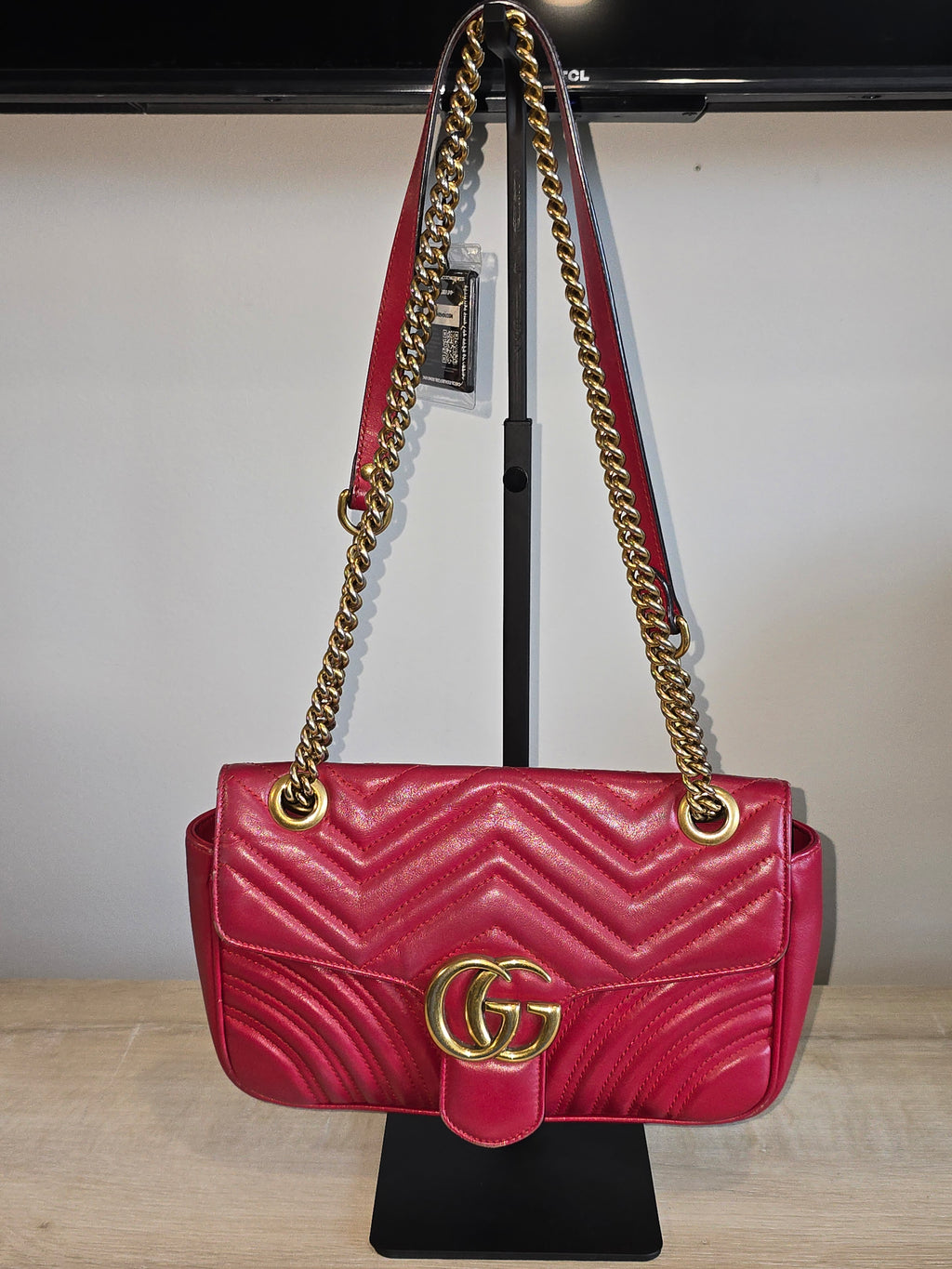 Gucci GG Marmont Medium Matelassé Leather Flap Bag Red Gold Hardware