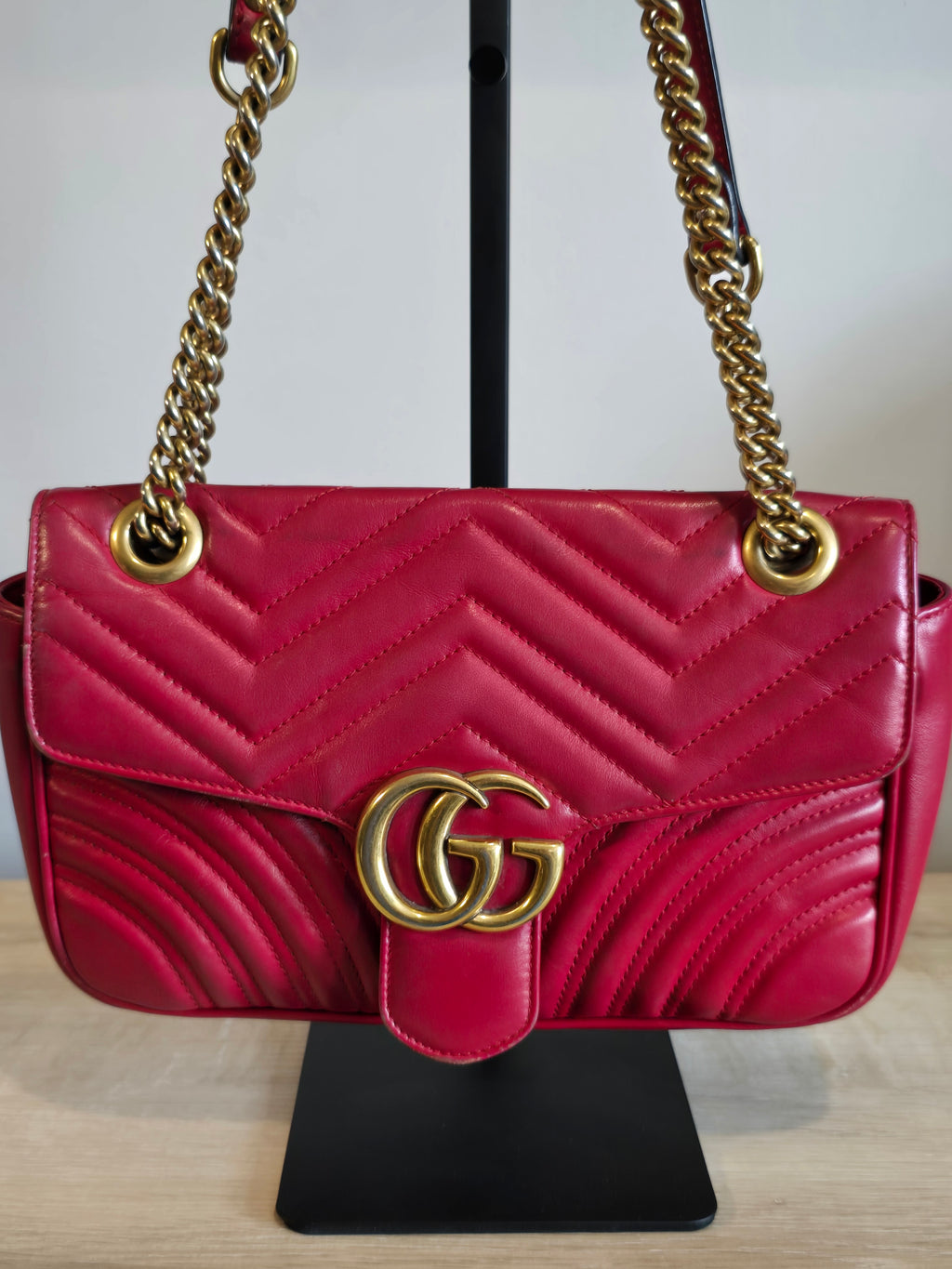 Gucci GG Marmont Medium Matelassé Leather Flap Bag Red Gold Hardware