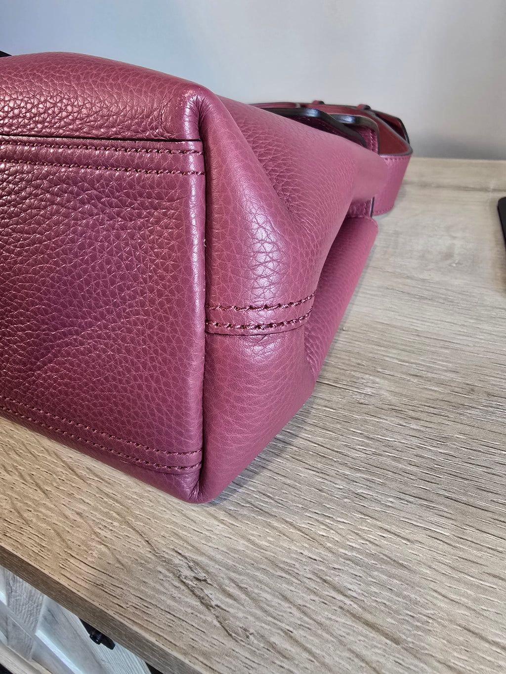 Gucci GG Marmont Medium Shoulder Bag Dark Mauve Matelassé Leather Gold Hardware
