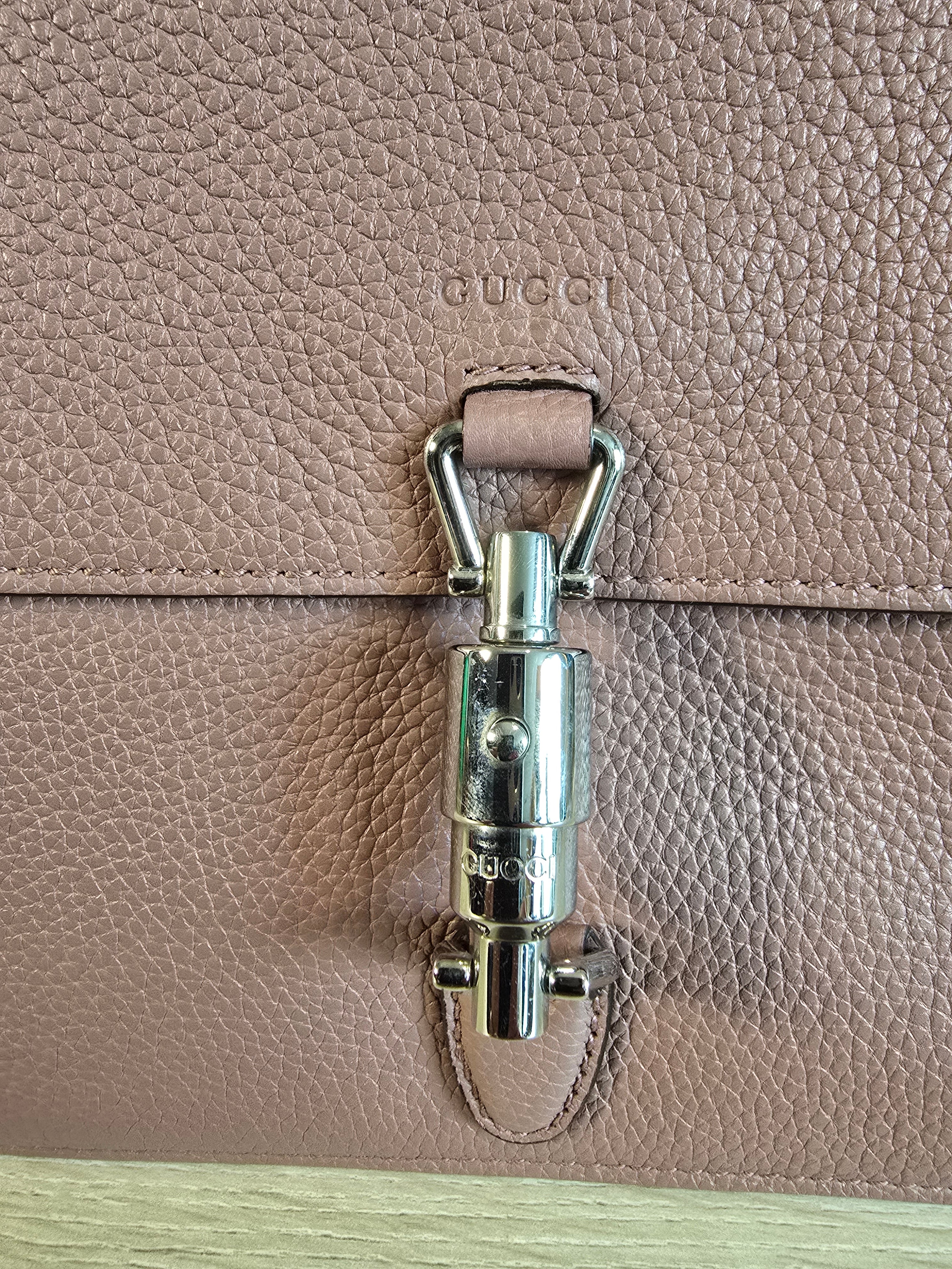 Gucci Jackie Soft Flap Shoulder Bag Pink Pebbled Leather Silver Hardware