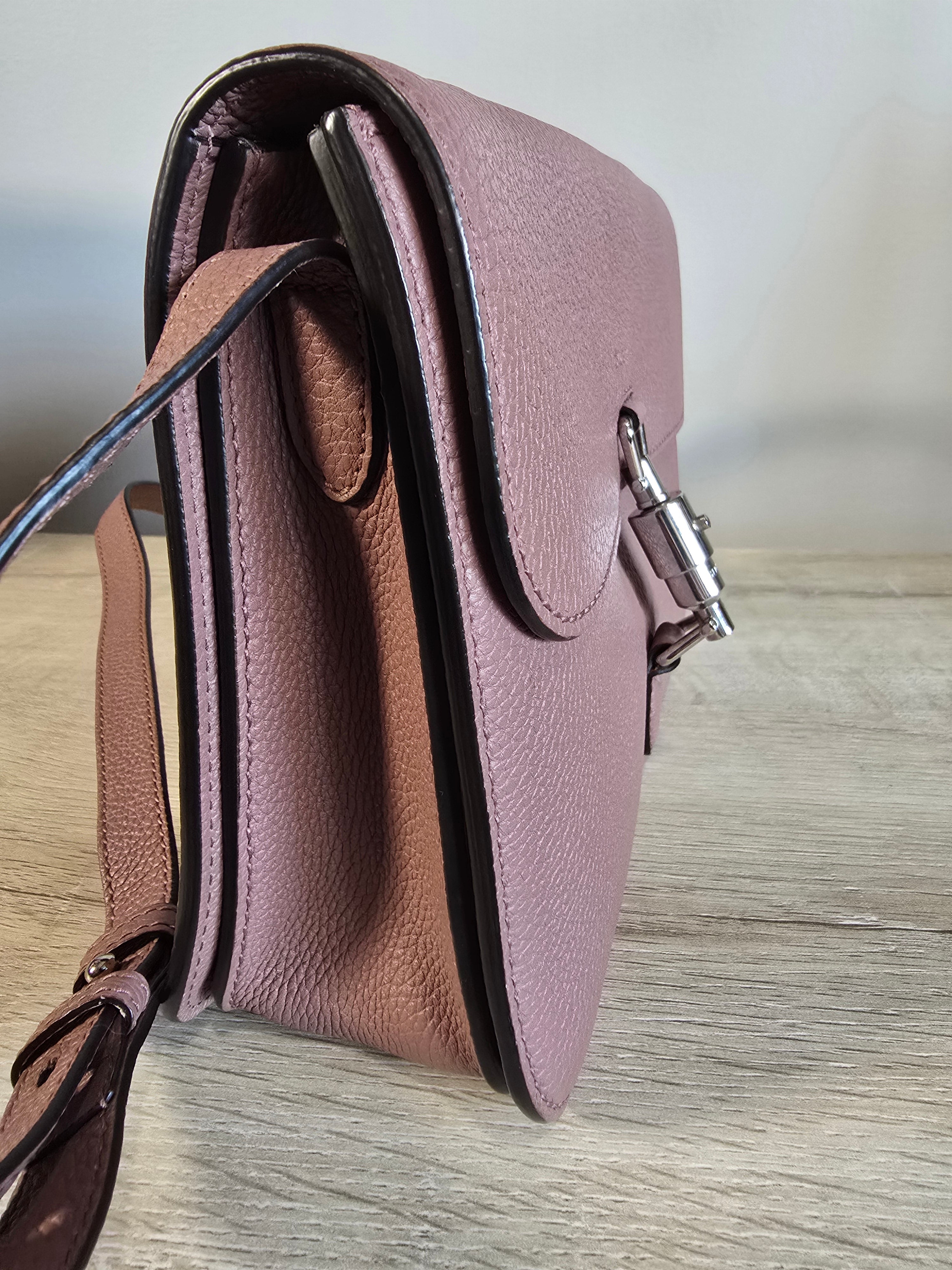 Gucci Jackie Soft Flap Shoulder Bag Pink Pebbled Leather Silver Hardware