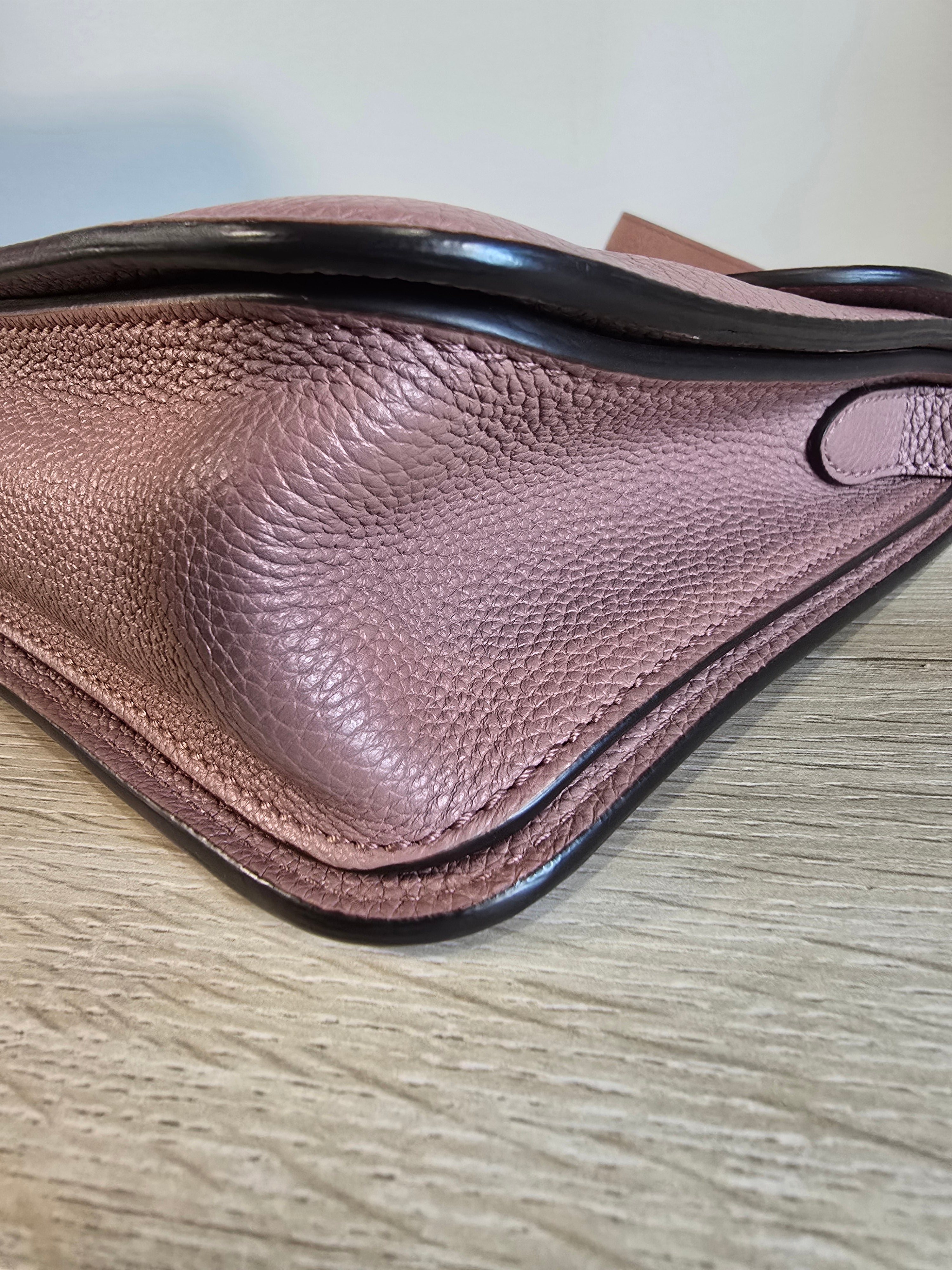 Gucci Jackie Soft Flap Shoulder Bag Pink Pebbled Leather Silver Hardware